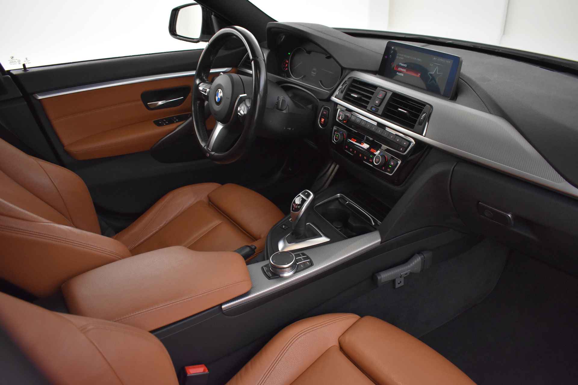 BMW 4 Serie Gran Coupé 420i High Executive M Sport Automaat / Schuif-kanteldak / Achteruitrijcamera / Sportstoelen / LED / M Sportonderstel / Comfort Access / Park Assistant / Leder - 24/59