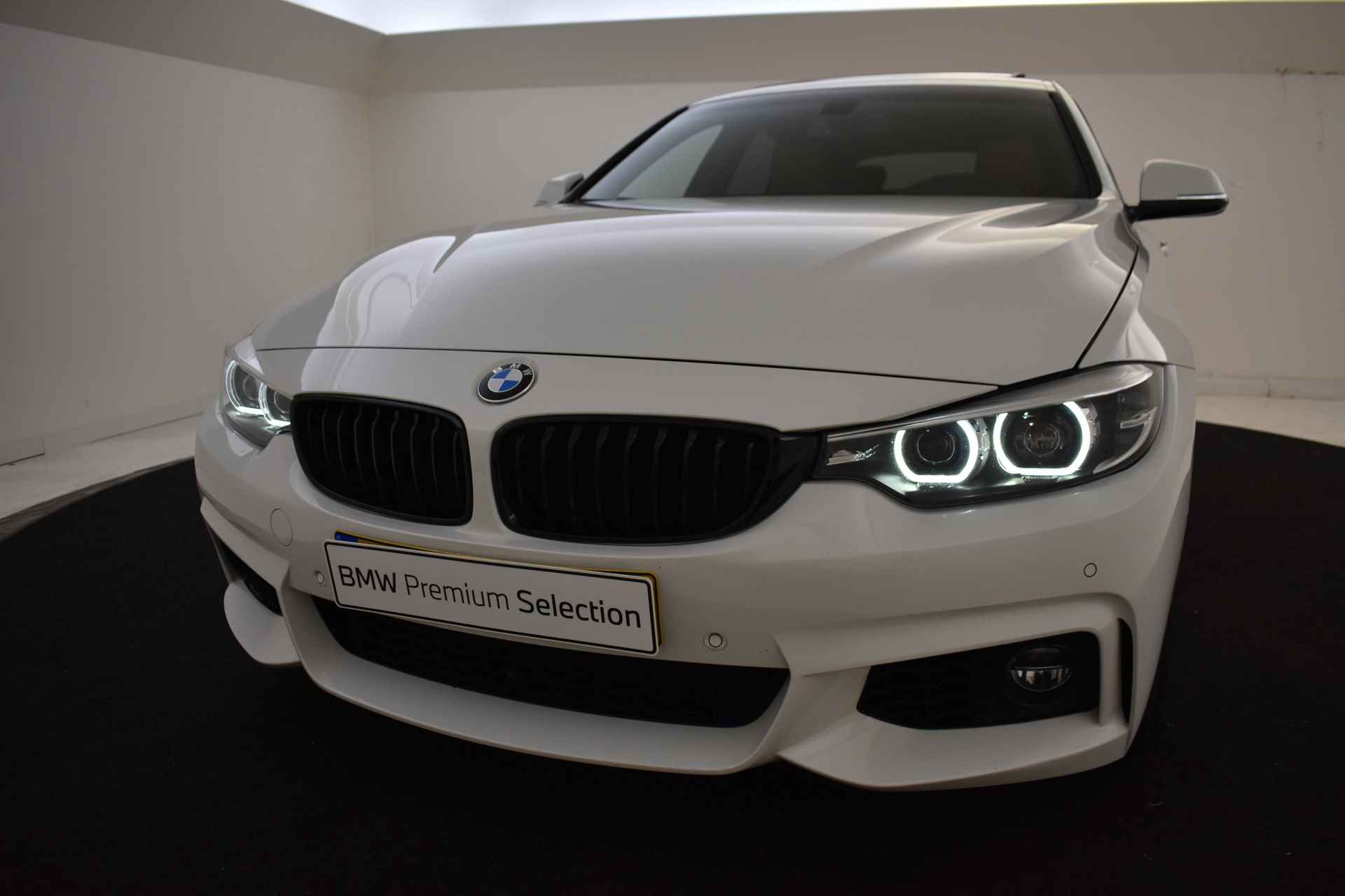 BMW 4 Serie Gran Coupé 420i High Executive M Sport Automaat / Schuif-kanteldak / Achteruitrijcamera / Sportstoelen / LED / M Sportonderstel / Comfort Access / Park Assistant / Leder - 27/59