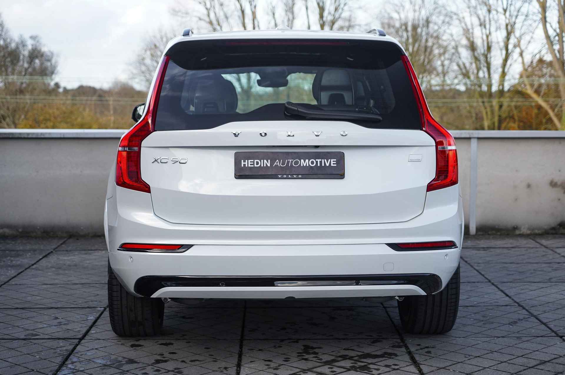 Volvo XC90 2.0 T8 Recharge AWD Ultimate Dark | Long Range Accu | Luchtvering | 7- zitplaatsen | Trekhaak | Panoramadak | 360 Camera | Bowers & Wilkins | Alcantara hemelbekleding - 5/32