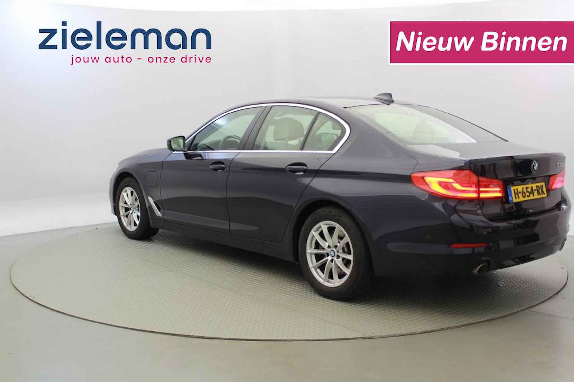 BMW 5-serie 530e iPerformance eDrive Automaat - Leer, Camera, Stoelverw. - 3/31