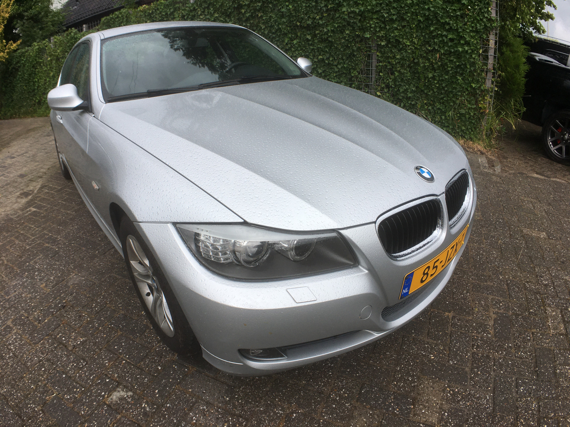 BMW 3 Serie 318i Business Line navigatie, NL auto, complete historie, NAP deze auto heeft bij de laatste eigenaar altijd binnen gestaan