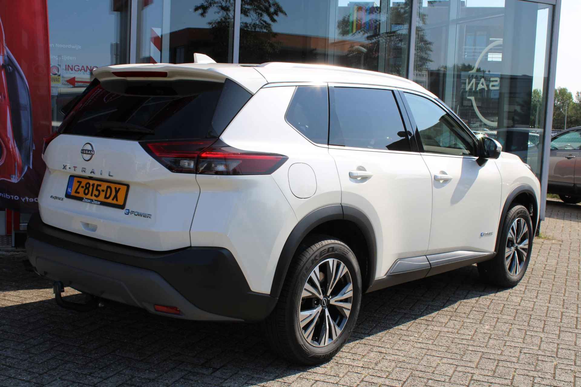 Nissan X-Trail 1.5 e-4orce N-Connecta 7-PERSOONS 214PK AUTOMAAT | Schuif/Kantel dak | 360-Camera | Parkeersensoren | Dodehoek detectie | Trekhaak | Navigatie | Apple Carplay/Android auto | Adaptive cruise control | E-Pedal | Eutomatische regen/lichtsensor | - 5/62