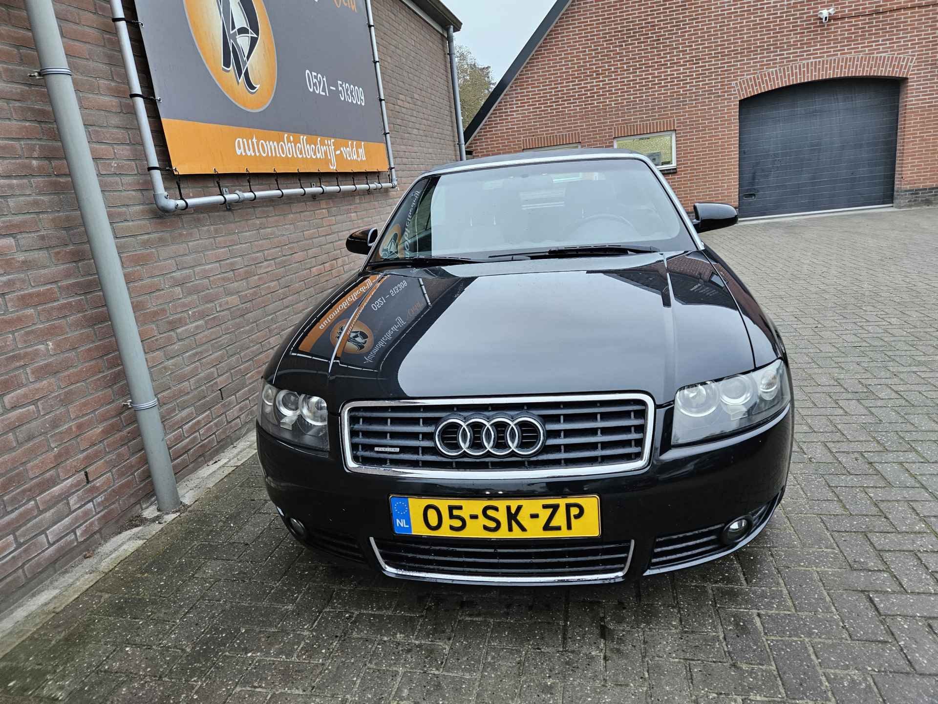 Audi A4 Cabriolet 3.0 V6 quattro Pro Line - 2/22