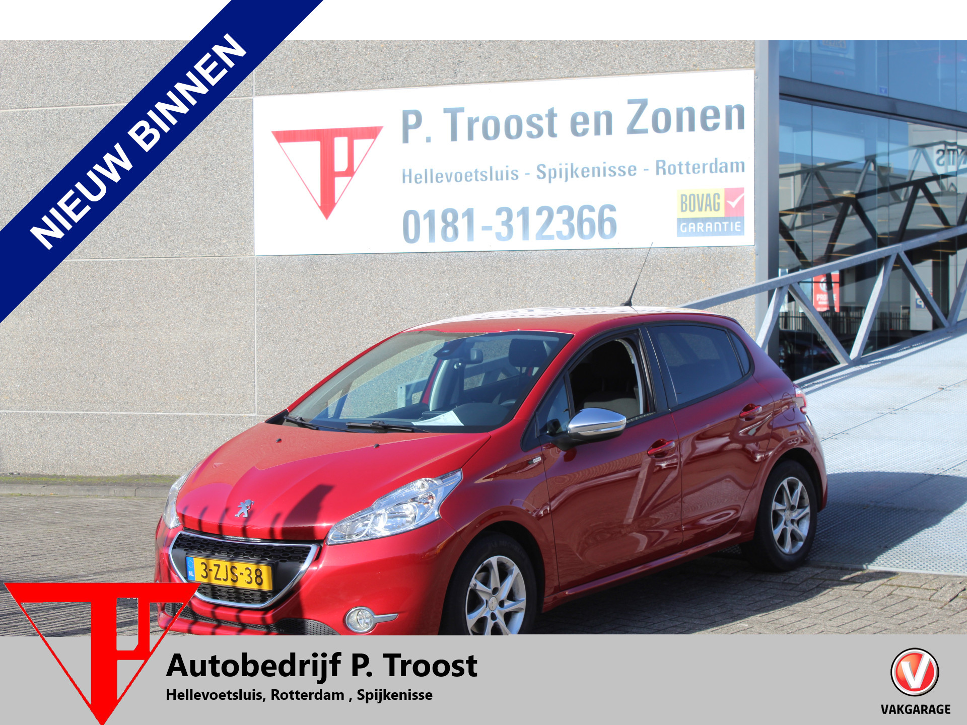 Peugeot 208 1.2 PureTech Style Pack Navigatie,Cruise control,Climate control,Mistlampen,Parkeersensoren