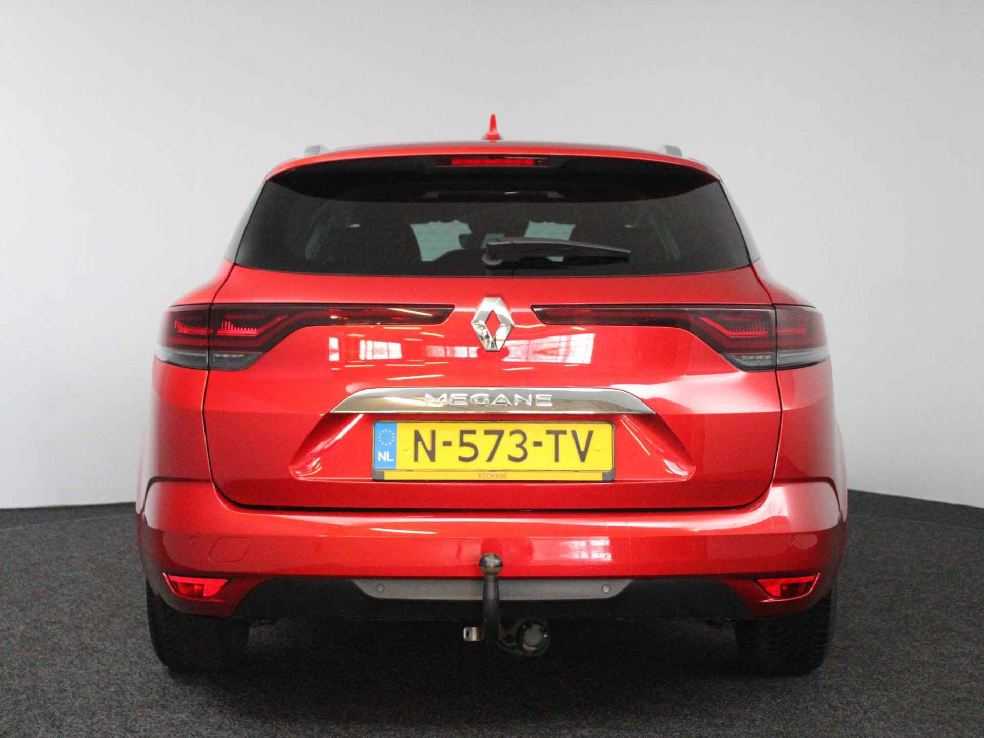 Renault Mégane Estate 1.3 TCe 140 EDC Intens | All-Season banden | Trekhaak - 17/45