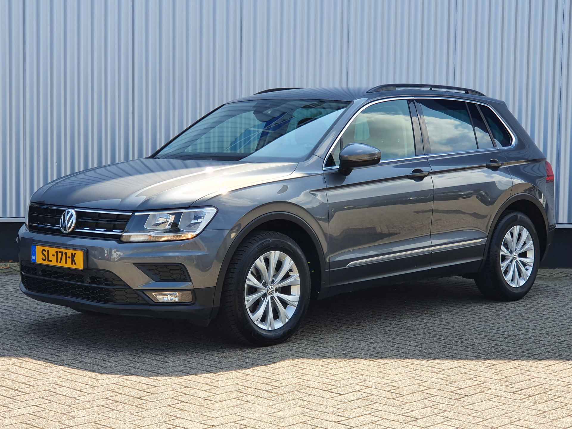 Volkswagen Tiguan 1.4 TSI 150PK Comfortline DSG-7 | ADAPTIVE CRUISE | PRIVACY GLAS | PARKEERSENSOREN V+A | - 4/33