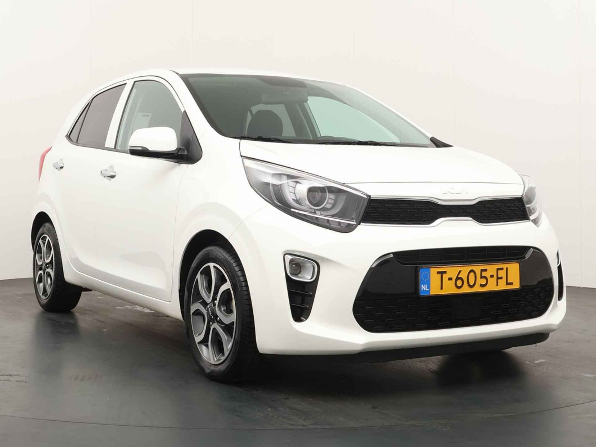 Kia Picanto 1.0 DPi DynamicPlusLine - Navigatie - Cruise Control - Keyless Entry - Climate Control - Apple/Android Carplay - Fabrieksgarantie Tot 2030 - 11/45