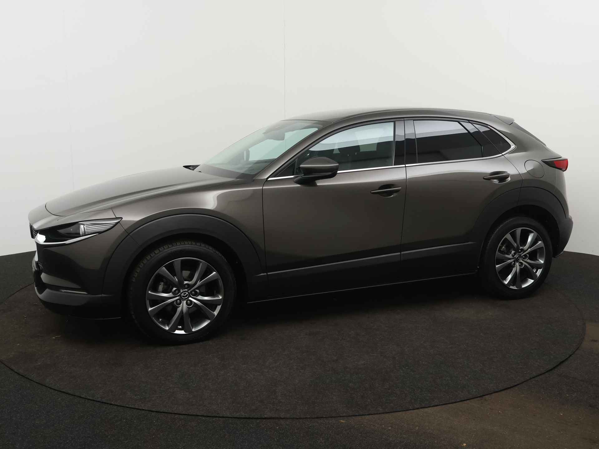 Mazda CX-30 2.0 e-SkyActiv-X M Hybrid Luxury met I-active sense pakket | BOSE Audio | Leder | 360 Camera | Navigatie | Stuur-/Stoelverwarming | Parkeersensoren | Dodehoek Ass. | Stoelgeheugen | - 3/48