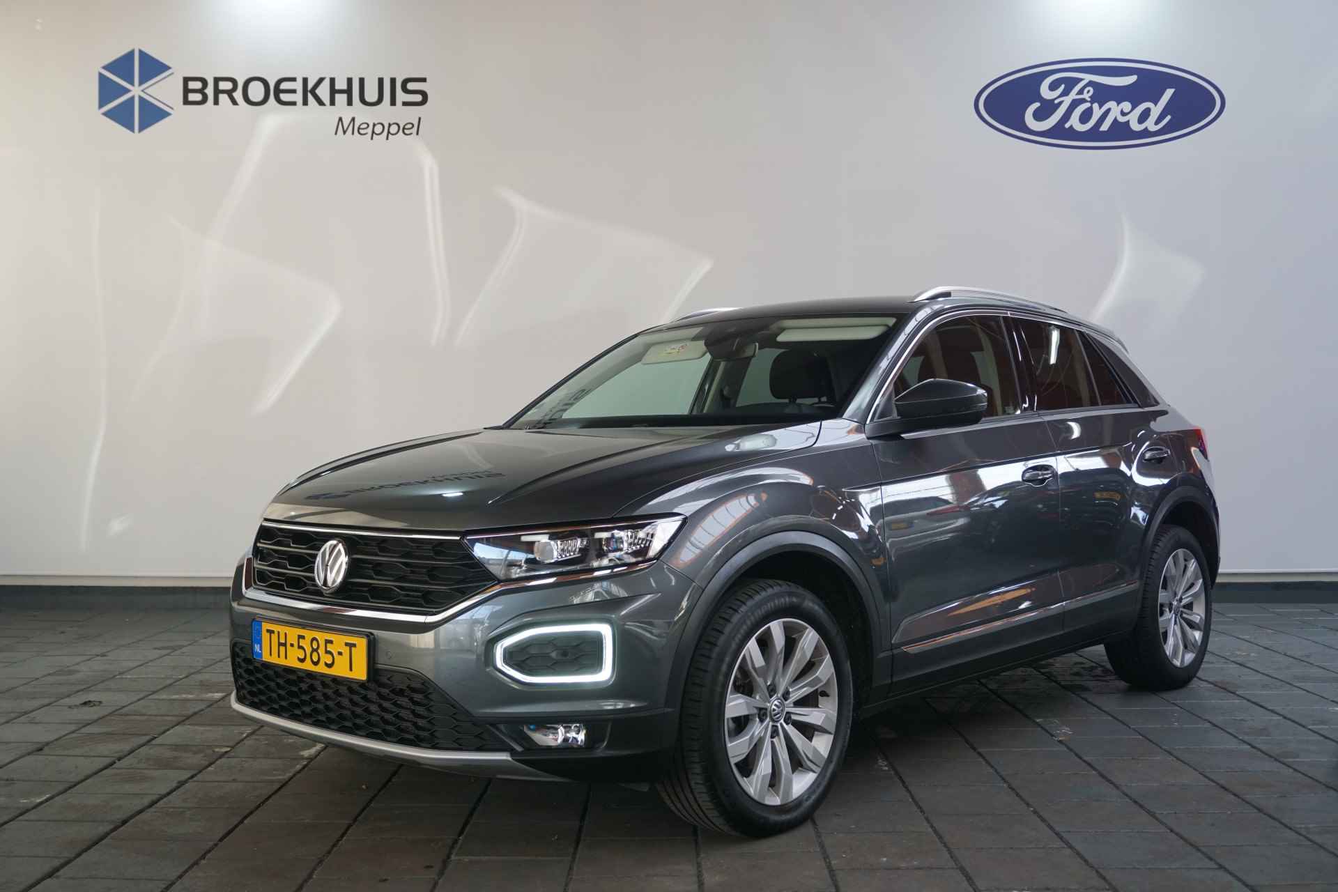 Volkswagen T-Roc 1.5 TSI Sport | Trekhaak | 1500kg Trekgewicht | Navi | Adaptive Cruise | - 2/38