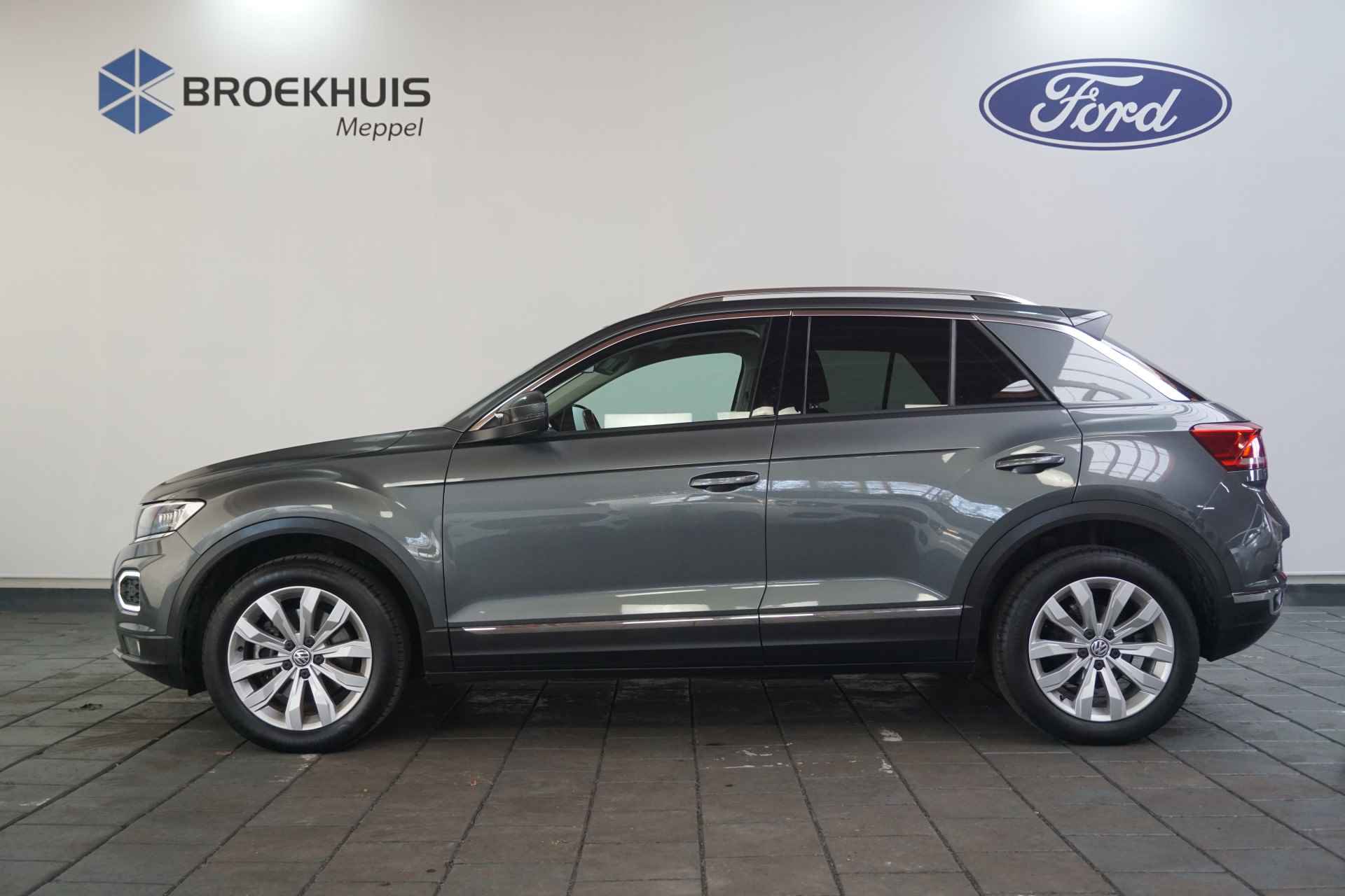 Volkswagen T-Roc 1.5 TSI Sport | Trekhaak | 1500kg Trekgewicht | Navi | Adaptive Cruise | - 3/38