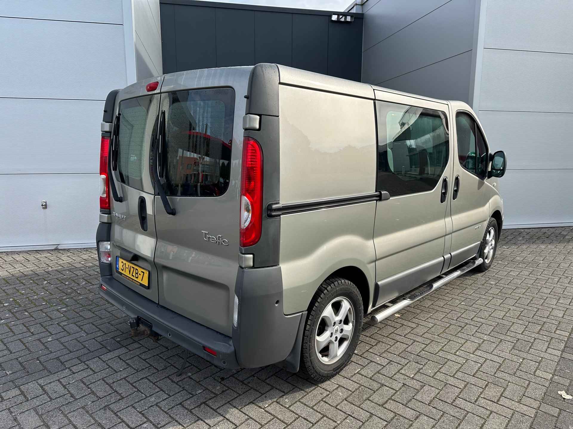 Renault Trafic 2.5 dCi T29 / 1e eigenaar/dubbel cabine/automaat - 4/51