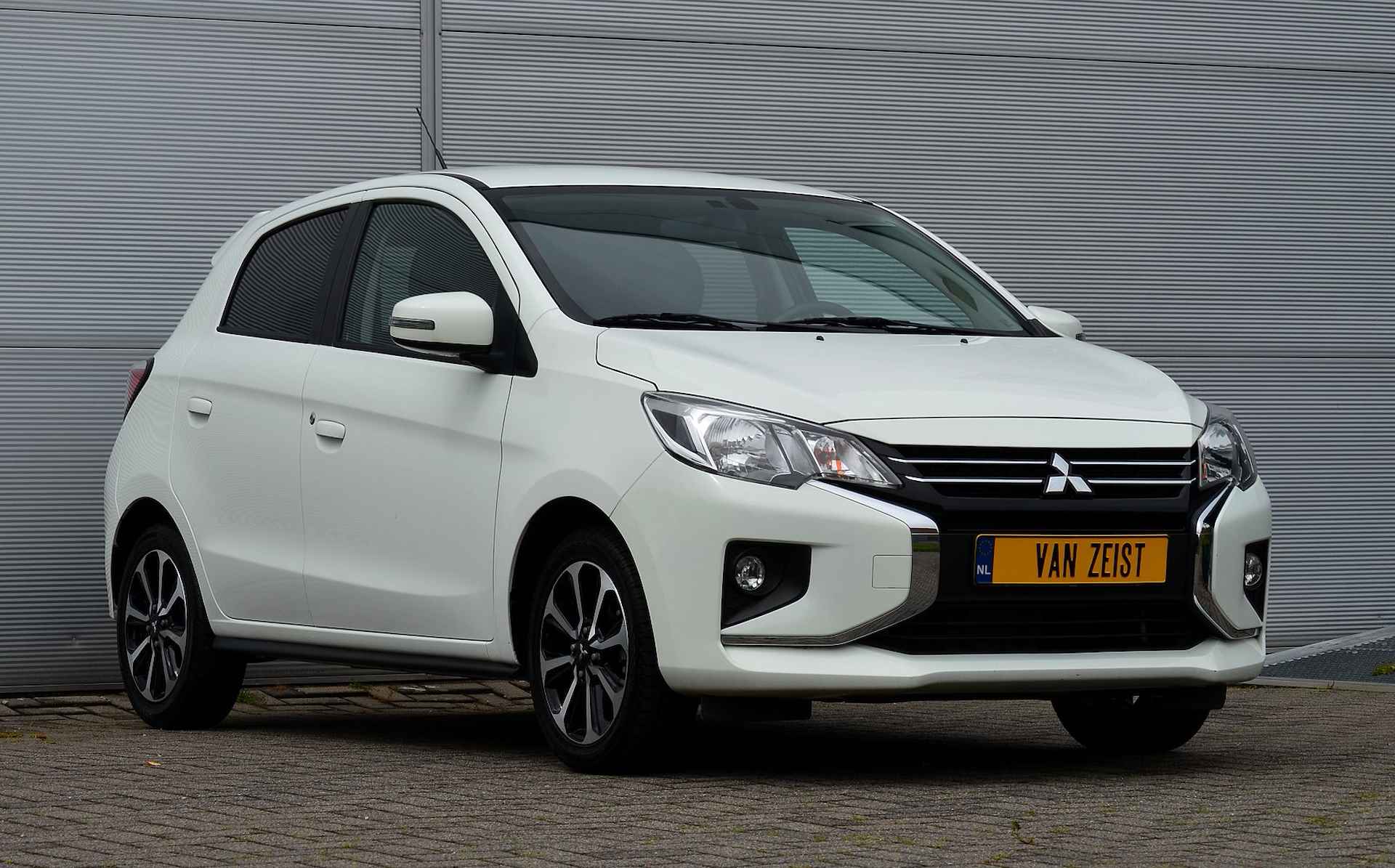 Mitsubishi Space Star 1.2 INSTYLE CLEARTEC | HOGE ZIT | KEYLESS ENTRY | NAVI | CRUISE CONTROL | 15'' VELG | FABRIEKGARANTIE TOT 27-04-2026 | ALL IN RIJKLAARPRIJS - 13/43