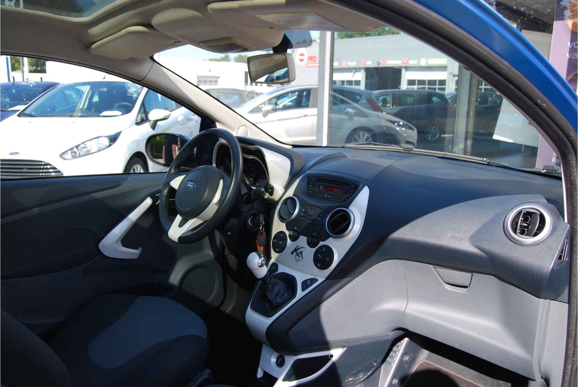 Ford Ka 1.2 Titanium X 70pk start/stop 1E EIGENAAR | PANO.DAK | VOORRUIT VERW. | PARK.SENSOREN | DEALER ONDERHOUD - 18/29