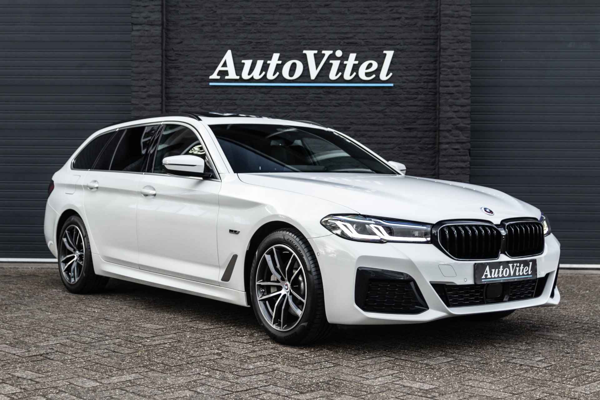 BMW 5 Serie Touring 530e M Sport Hybride | Panodak | Head-Up | Driving Ass. Pro | Laserlight | DAB | Fabrieksgarantie - 12/42