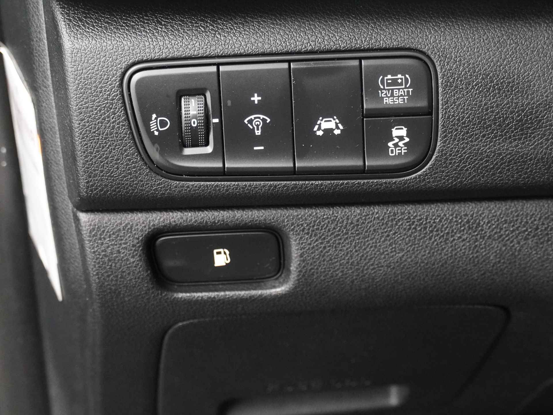 Kia Niro 1.6 GDi Hybrid DynamicLine - Navigatie - Cruise Control - Climate Control - Apple/Android Carplay - Fabrieksgarantie Tot 2026 - 23/51