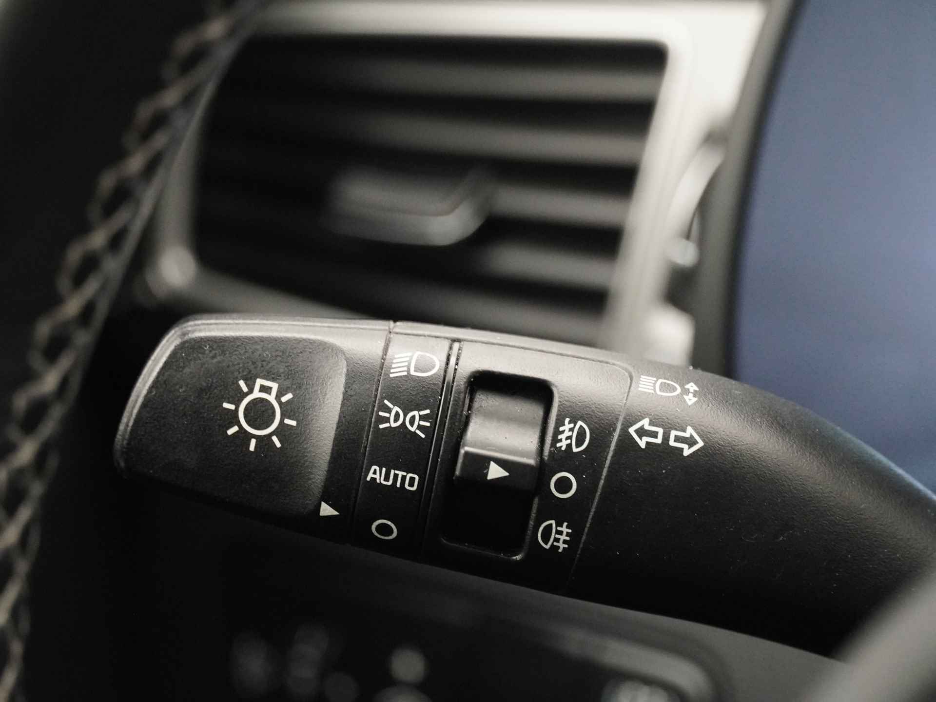 Kia Niro 1.6 GDi Hybrid DynamicLine - Navigatie - Cruise Control - Climate Control - Apple/Android Carplay - Fabrieksgarantie Tot 2026 - 25/51
