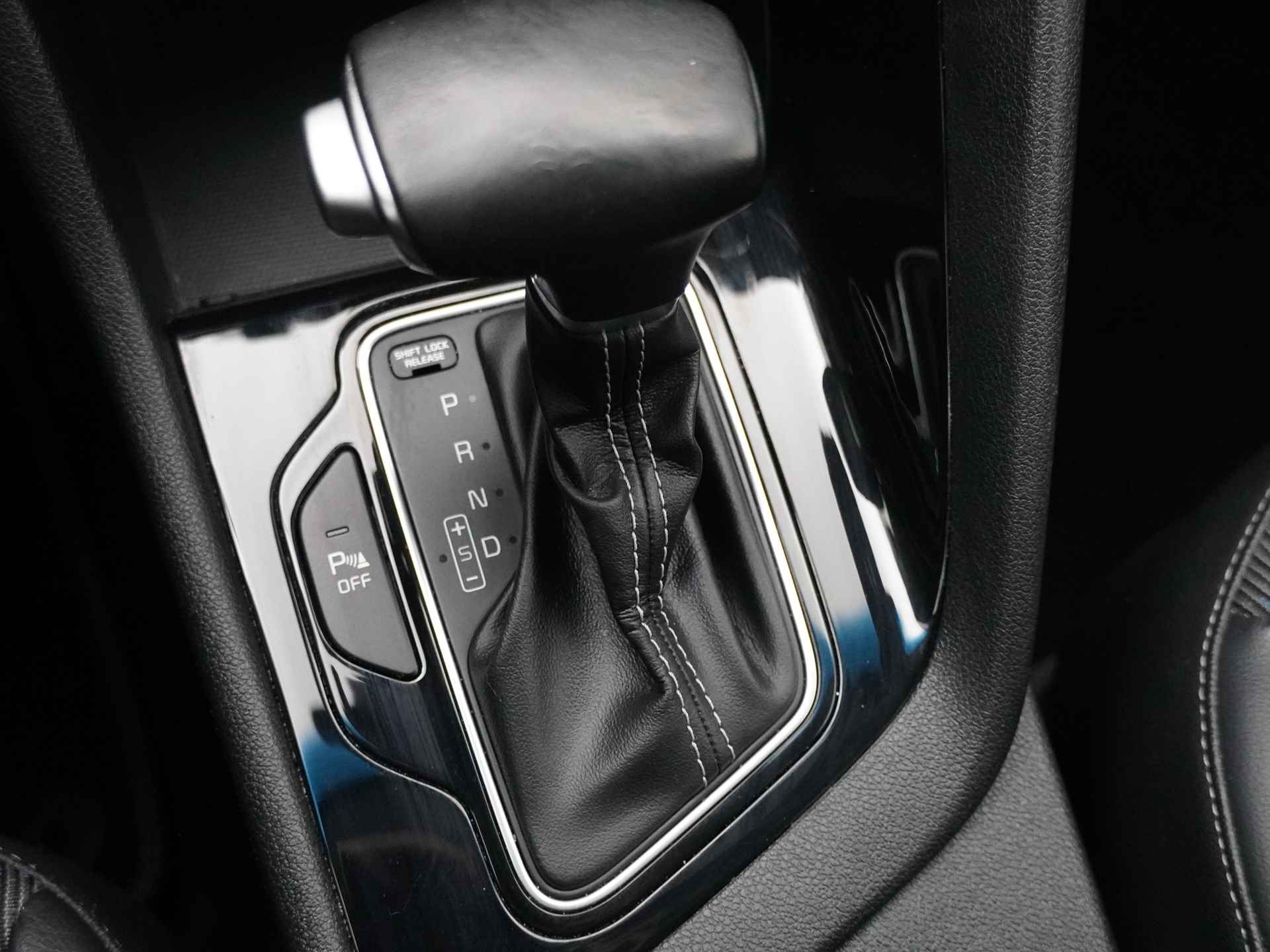 Kia Niro 1.6 GDi Hybrid DynamicLine - Navigatie - Cruise Control - Climate Control - Apple/Android Carplay - Fabrieksgarantie Tot 2026 - 33/51