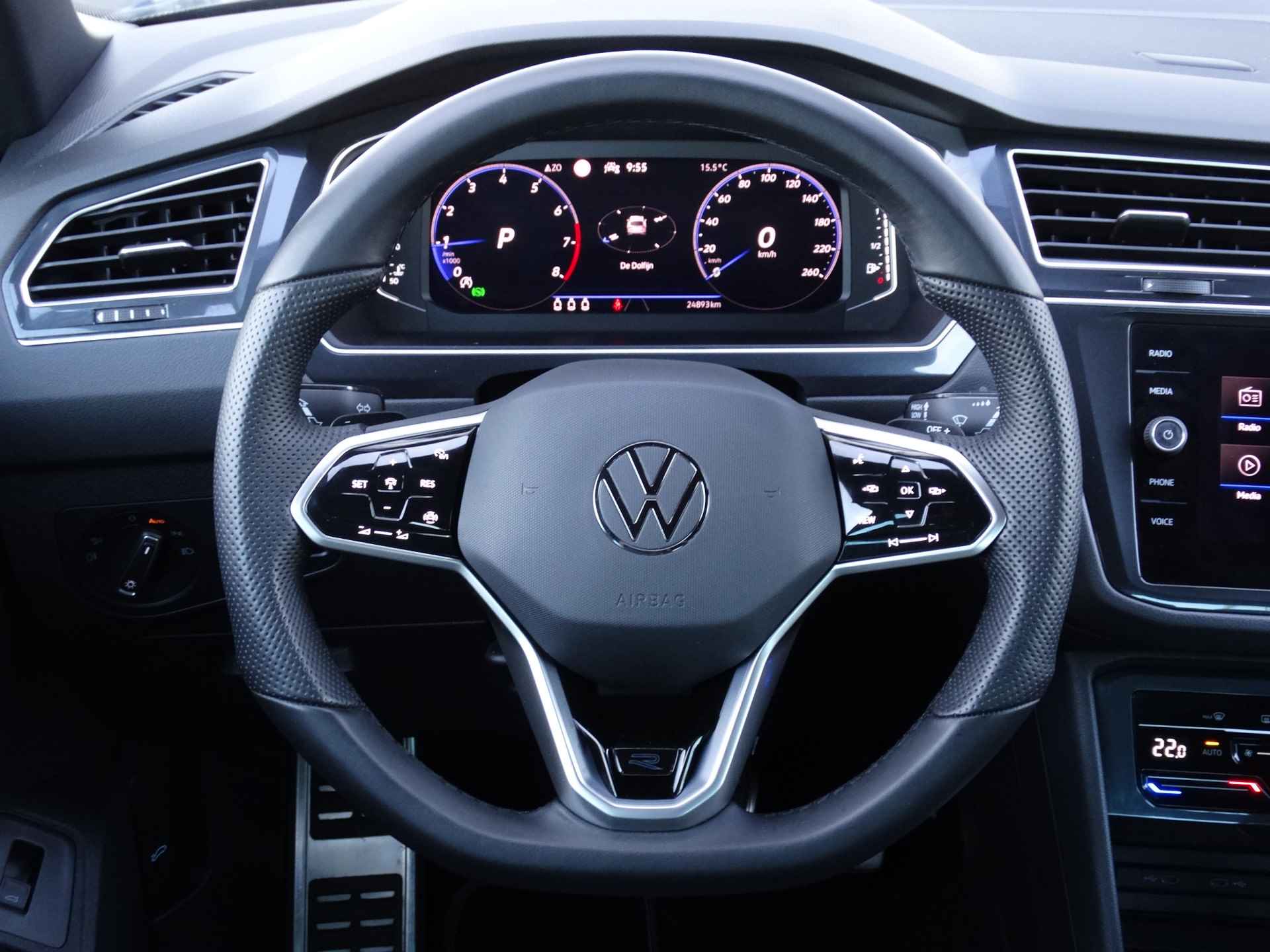Volkswagen Tiguan 1.5 TSI R-Line Business+ | Trekhaak | Elek. bedienbare achterklep | LED-Matrix | Virtual Cockpit | - 33/33