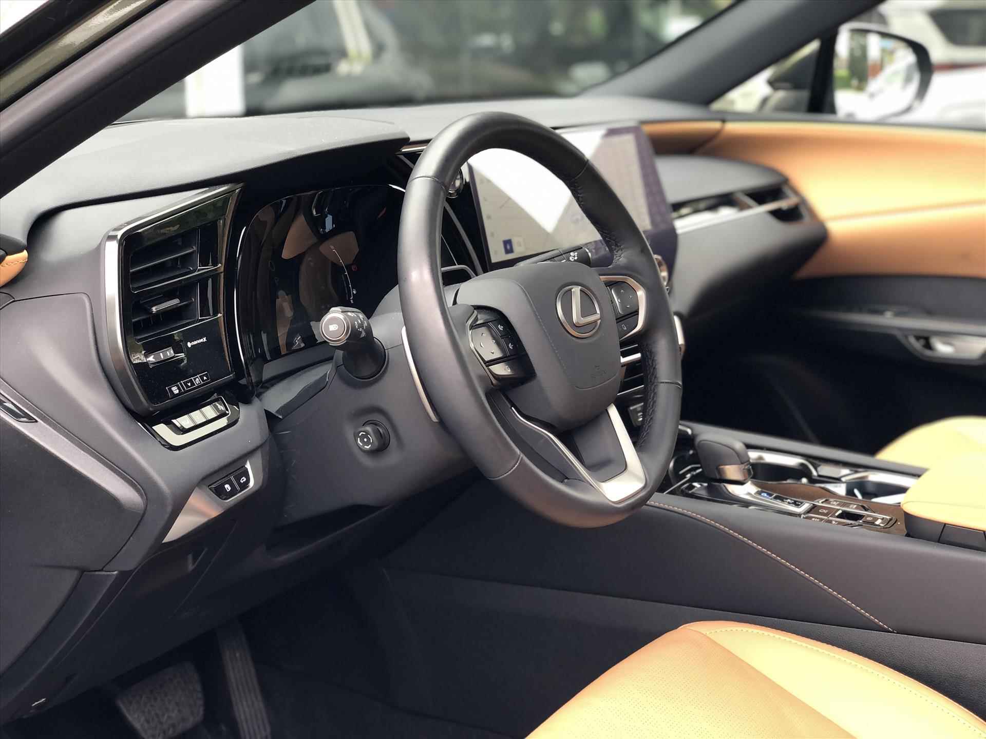 Lexus Rx 450h+ Plug-in Hybrid AWD Executive Line | Panoramadak, Head up display, Memory, Stoelventilatie, 360 Camera - 22/42