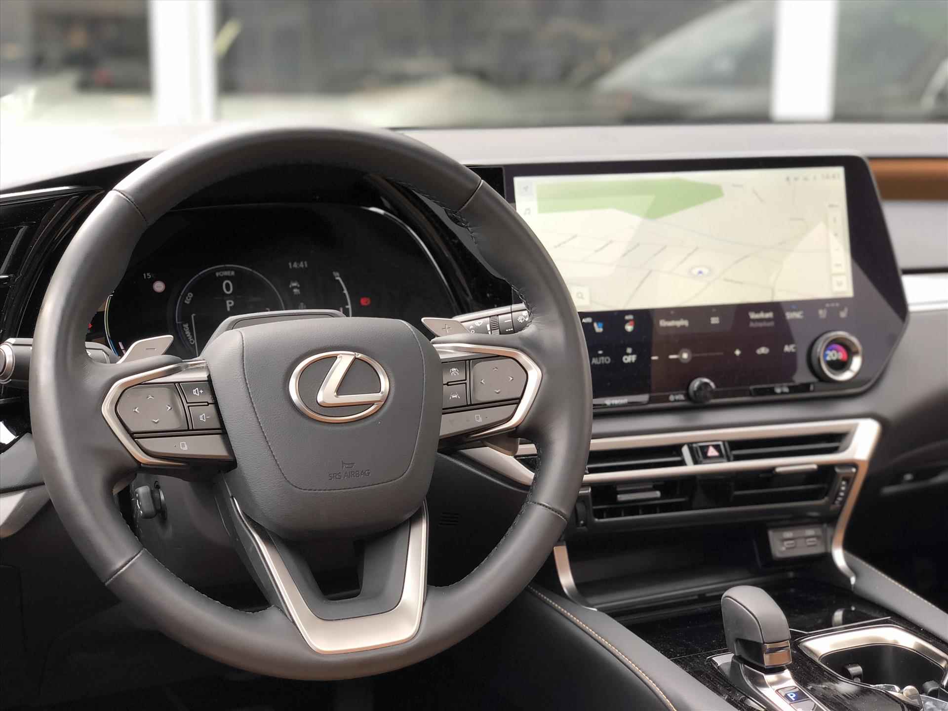 Lexus Rx 450h+ Plug-in Hybrid AWD Executive Line | Panoramadak, Head up display, Memory, Stoelventilatie, 360 Camera - 17/42