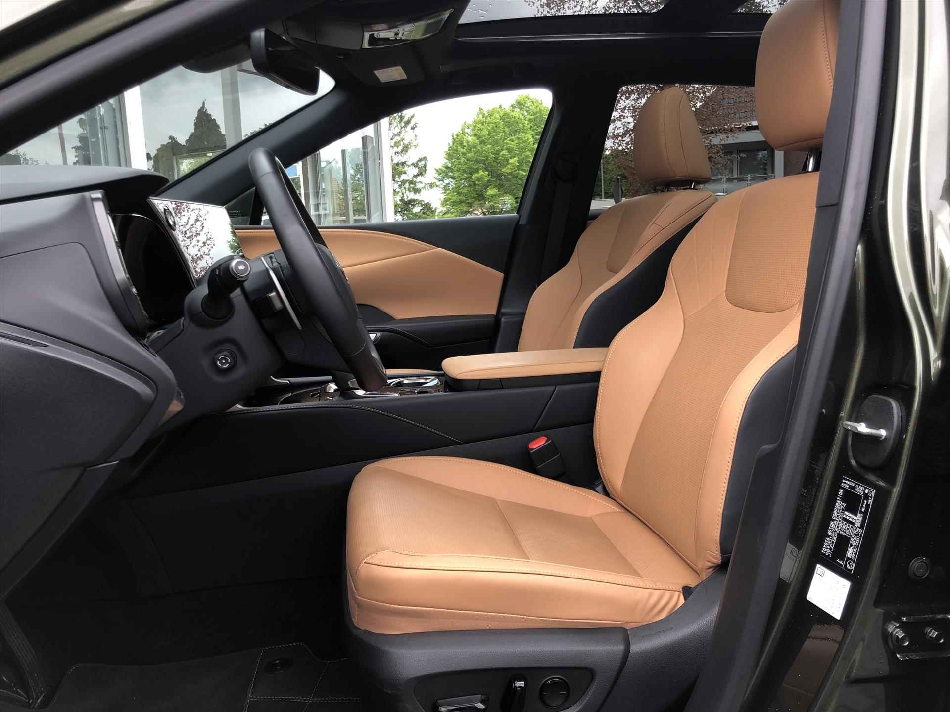 Lexus Rx 450h+ Plug-in Hybrid AWD Executive Line | Panoramadak, Head up display, Memory, Stoelventilatie, 360 Camera - 24/42