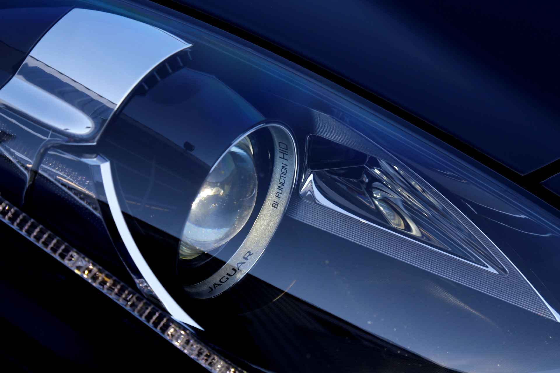 Jaguar F-Type 3.0 V6 Coupé Aut.*Perfect Jaguar onderh.*Sportuitlaat/J-Blade LED/Bi-Xenon/Meridian/Navi/Half Leder-Alcantara/Stoelverw./Camera/ - 21/55