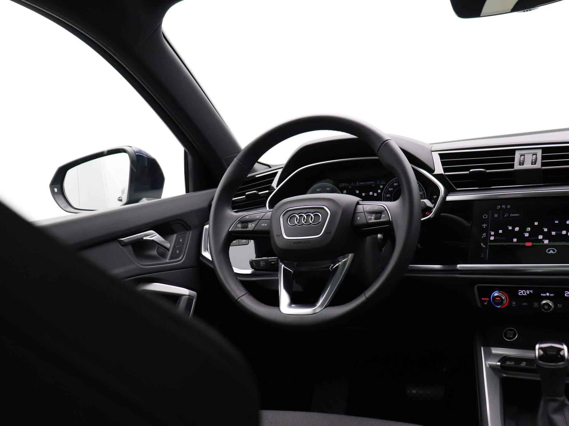 Audi Q3 45 TFSI e S edition 245 PK | S-line | Automaat | Navigatie | Camera | Panoramadak | Adaptive Cruise Control | Climate Control | Stoelverwarming | Virtual Cockpit | LED | Lichtmetalen velgen | Privacy glass | - 11/48