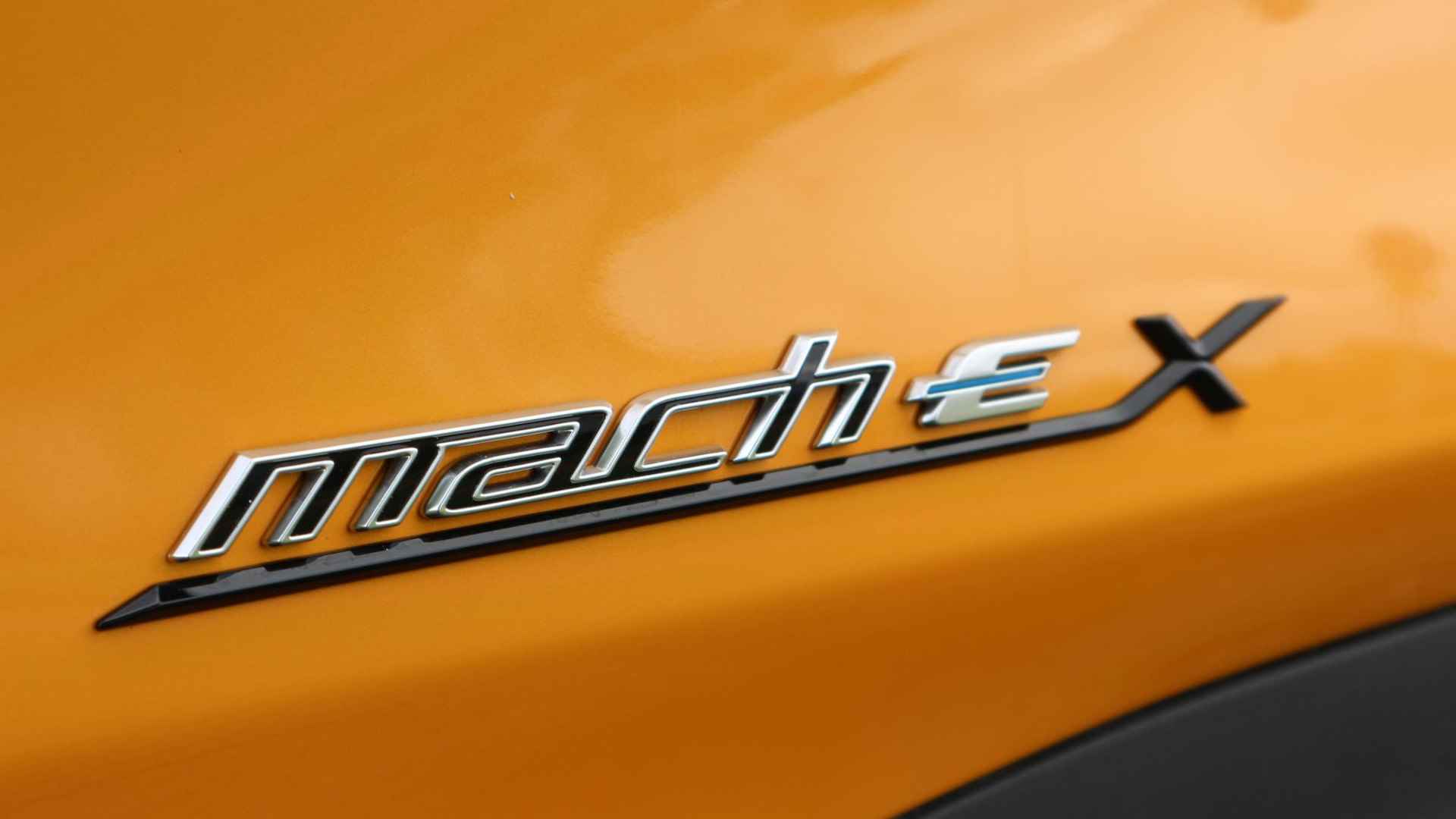 Ford Mustang Mach-E 98 kWh - 10/26