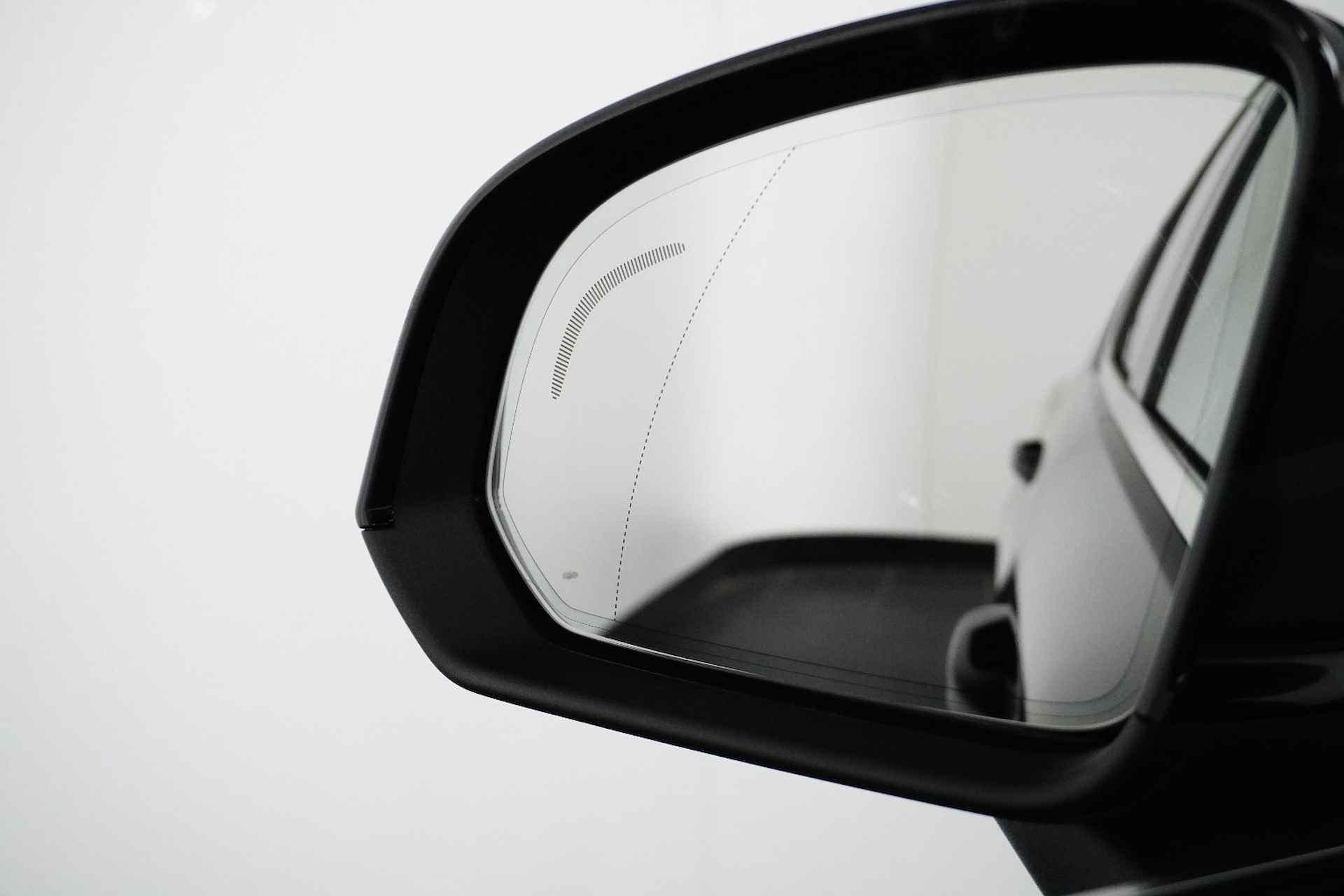 Volvo XC40 T4 Recharge Plus Bright |Navigatie| Blis | Camera | Elektrische stoel met geheugen | H&K Audio | Achterklep Elektrisch | - 30/32