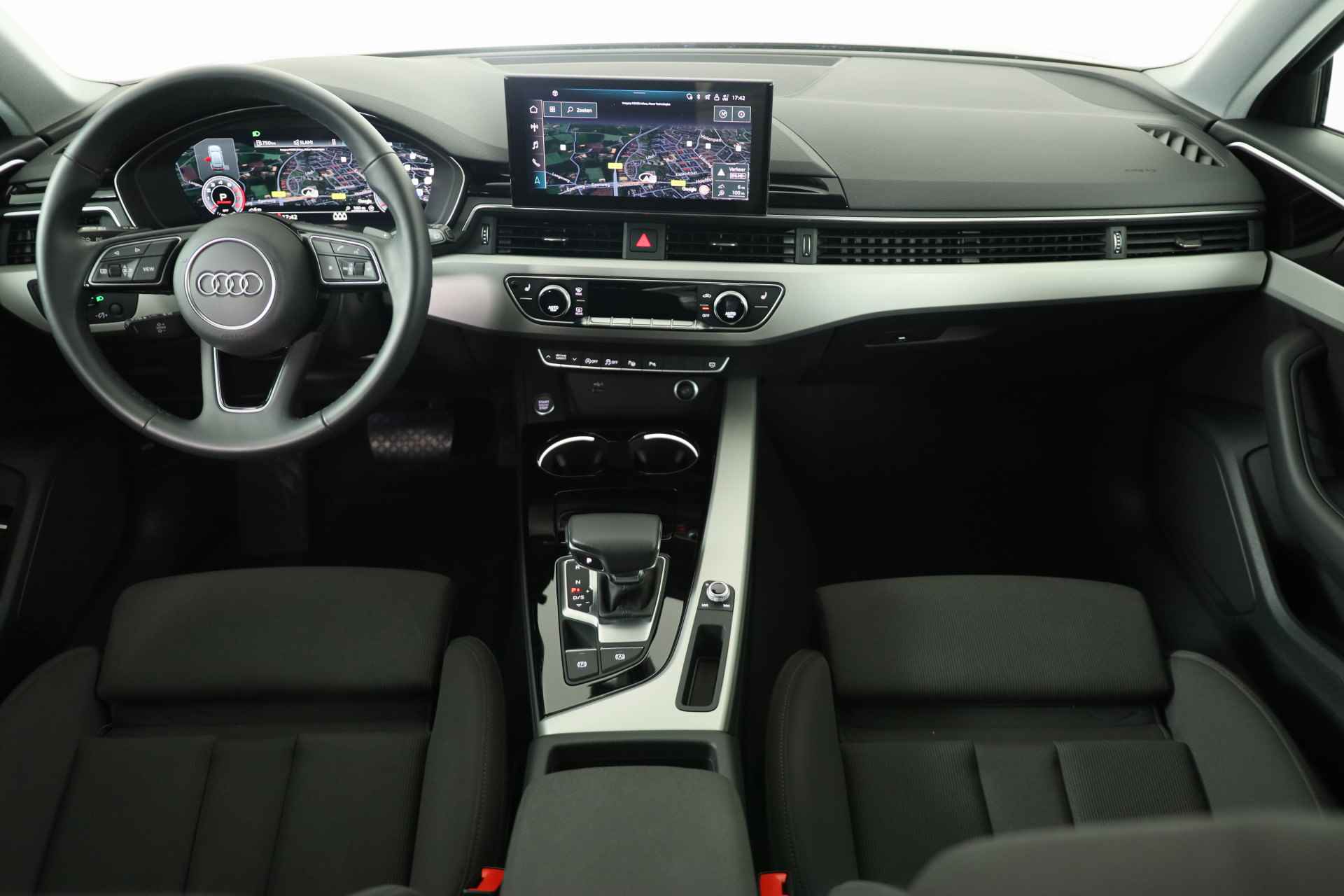 Audi A4 Avant 35 TFSI Advanced Edition | Virtual | 3 Zone Clima | Sportstoelen | Camera | Navi | Stoelverwarming | LED | Parkeersensoren - 5/46