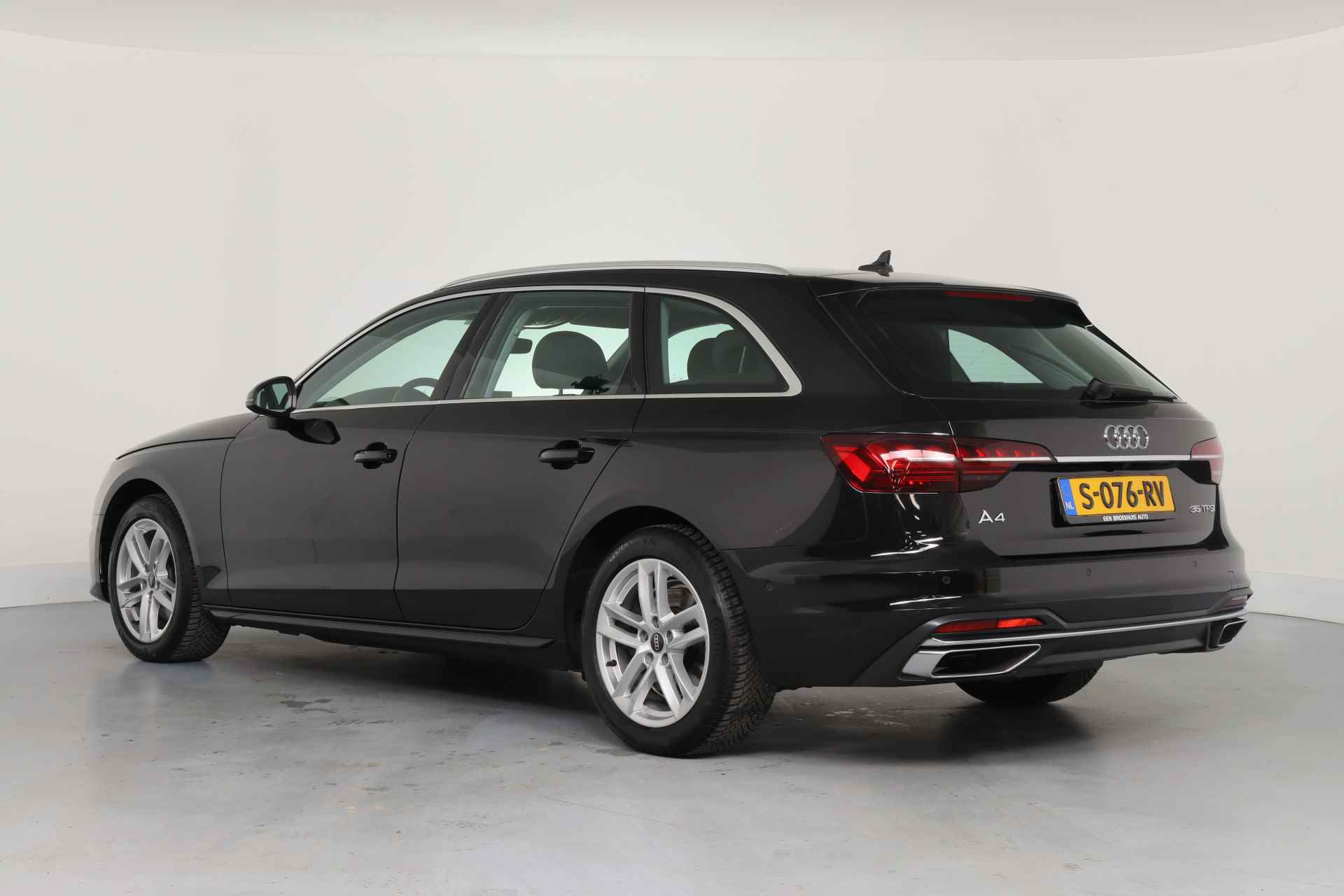 Audi A4 Avant 35 TFSI Advanced Edition | Virtual | 3 Zone Clima | Sportstoelen | Camera | Navi | Stoelverwarming | LED | Parkeersensoren - 28/46