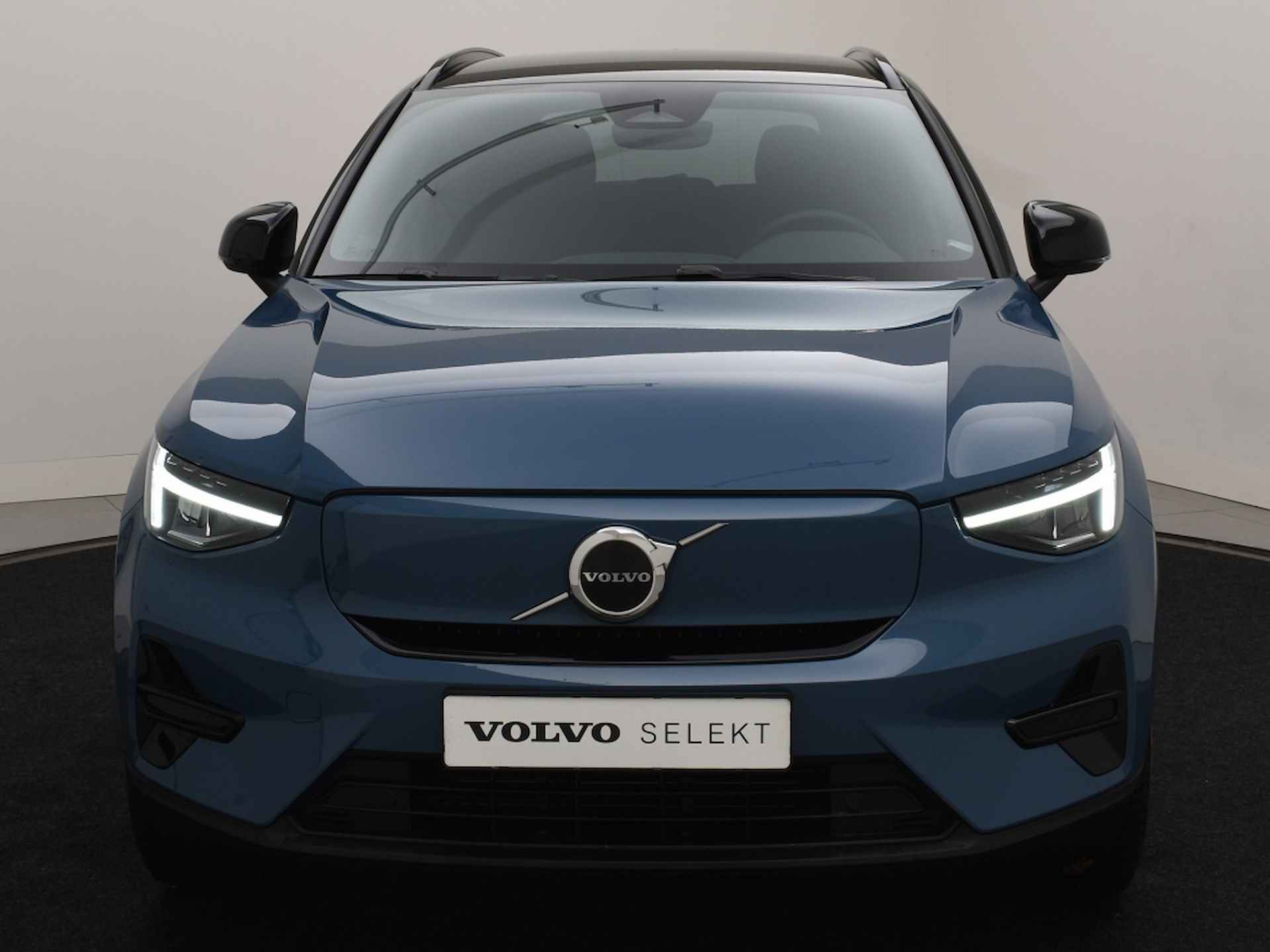 Volvo XC40 EXTENDED RANGE (SINGLE) PLUS STOELVERWARMING GETINT GLAS - 5/32