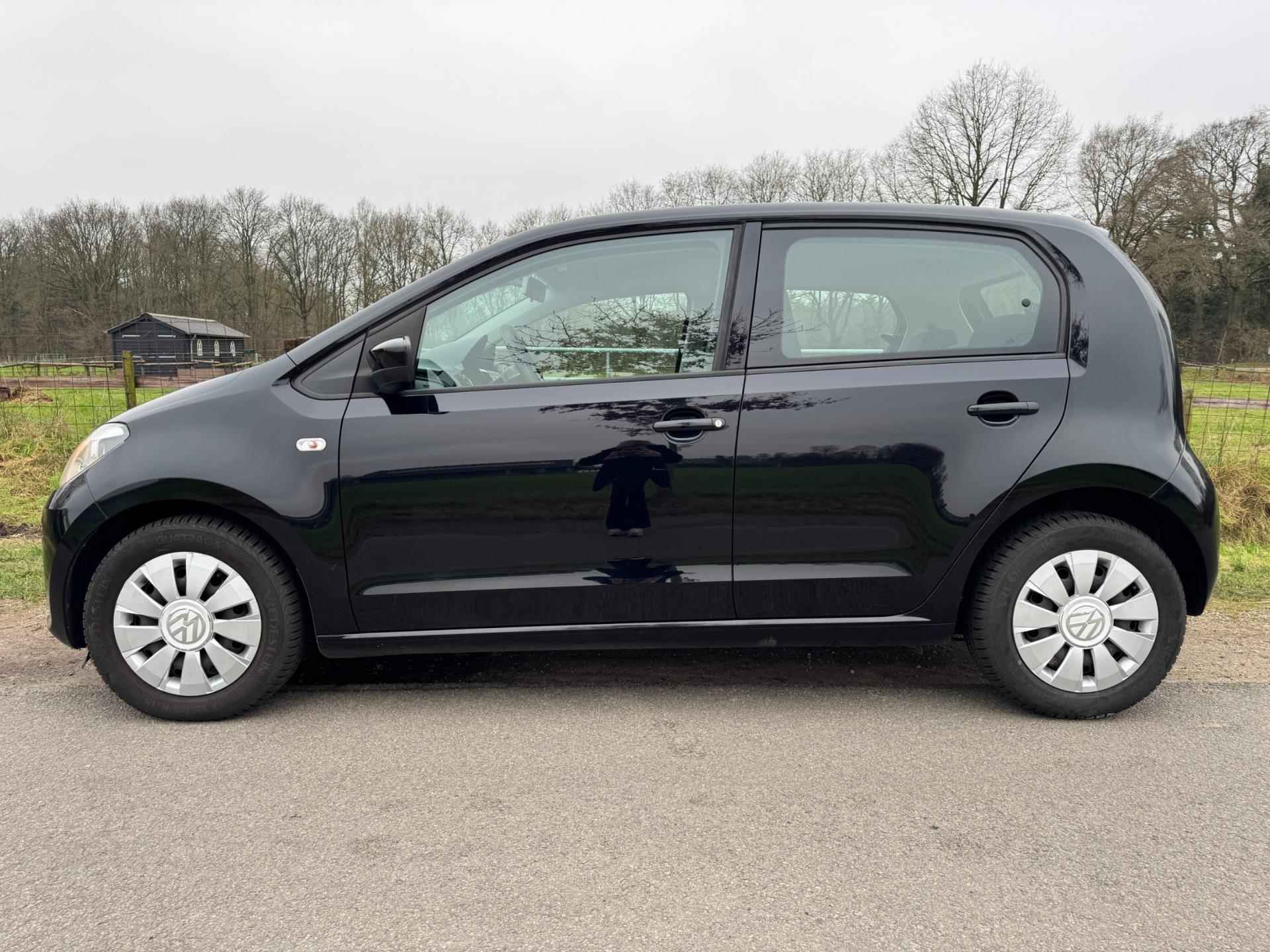 Volkswagen Up! 1.0 move up! BlueMotion met airco - 3/23