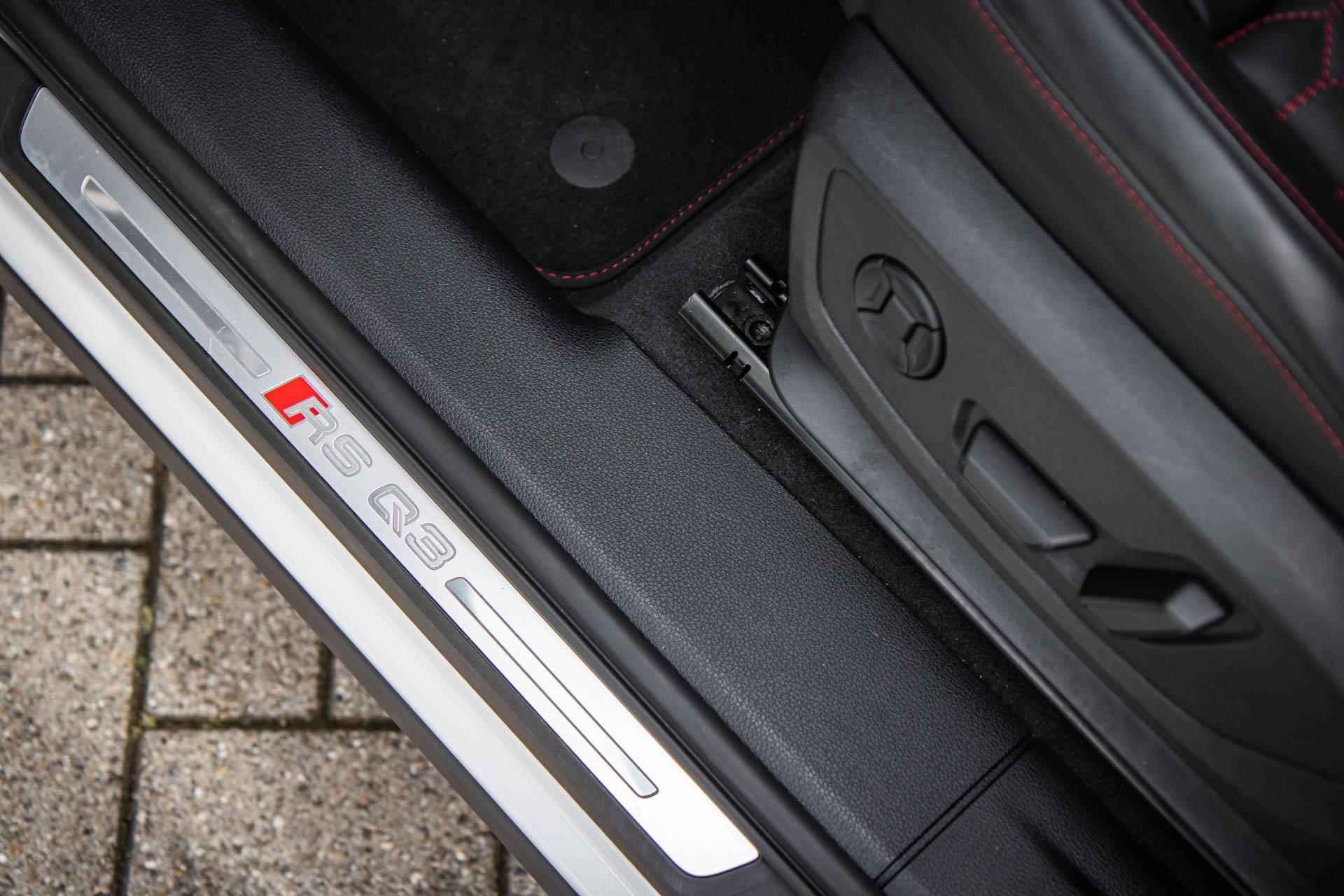 Audi RS Q3 2.5 TFSI 400pk | NL auto | B&O | Panoramadak | Leder | Achteruitrijcamera - 43/67