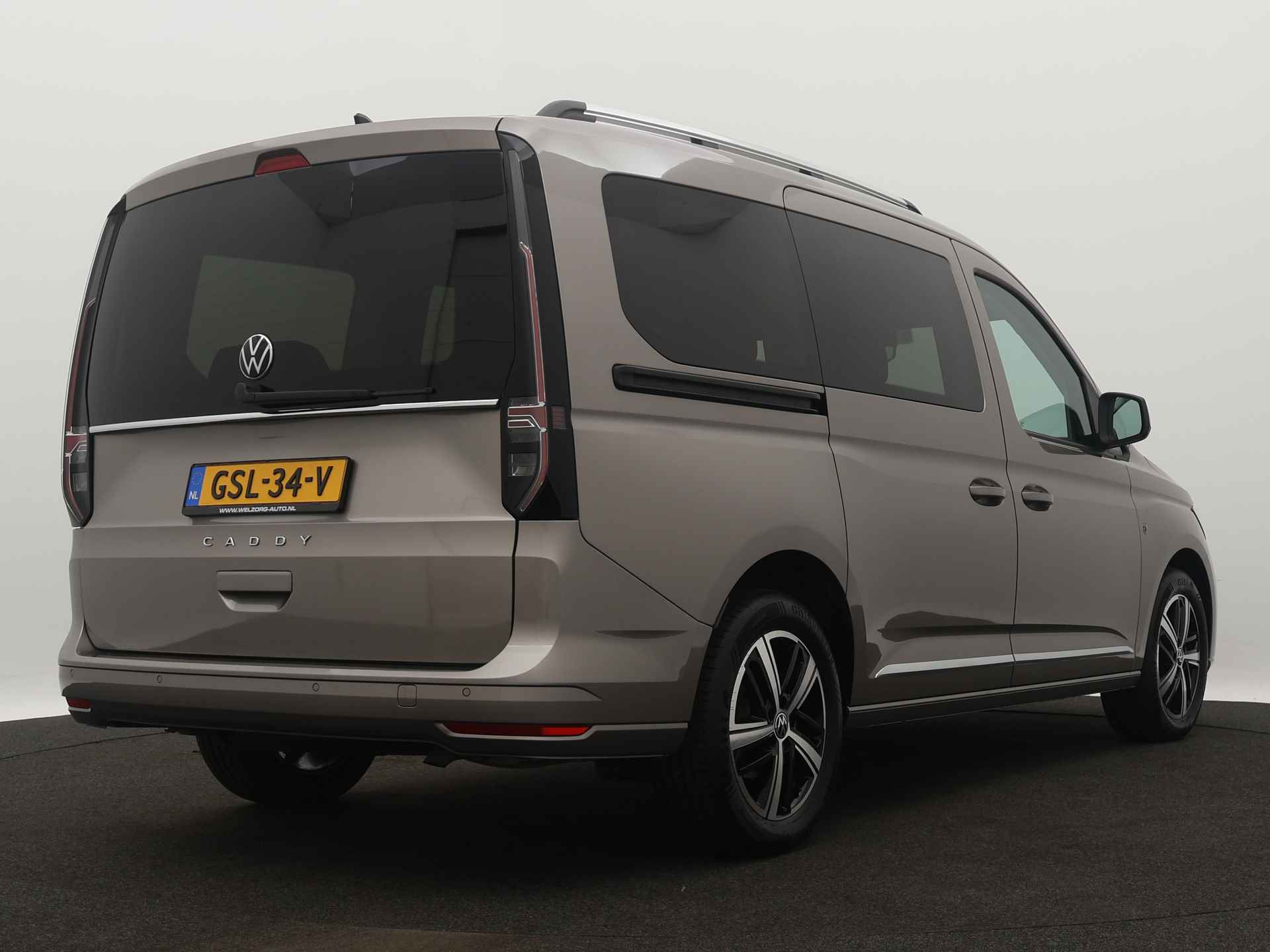 Volkswagen Caddy Maxi Style Ingepland voor nieuwe bodemverlaging t.b.v. rolstoelvervoer (Prijs incl. bodemverlaging) - 3/37