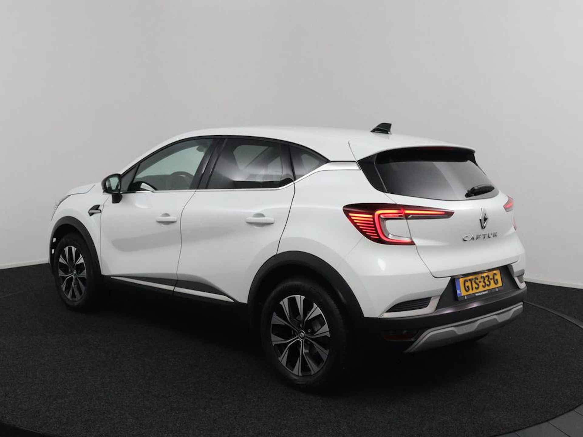 Renault Captur 1.0TCe 90PK Intens | Camera | Navigatie | Climate Control | Cruise Control | Lichtmetalen Velgen 17'' |Parkeersensoren voor & achter| Keyless | LED Koplampen | - 4/43