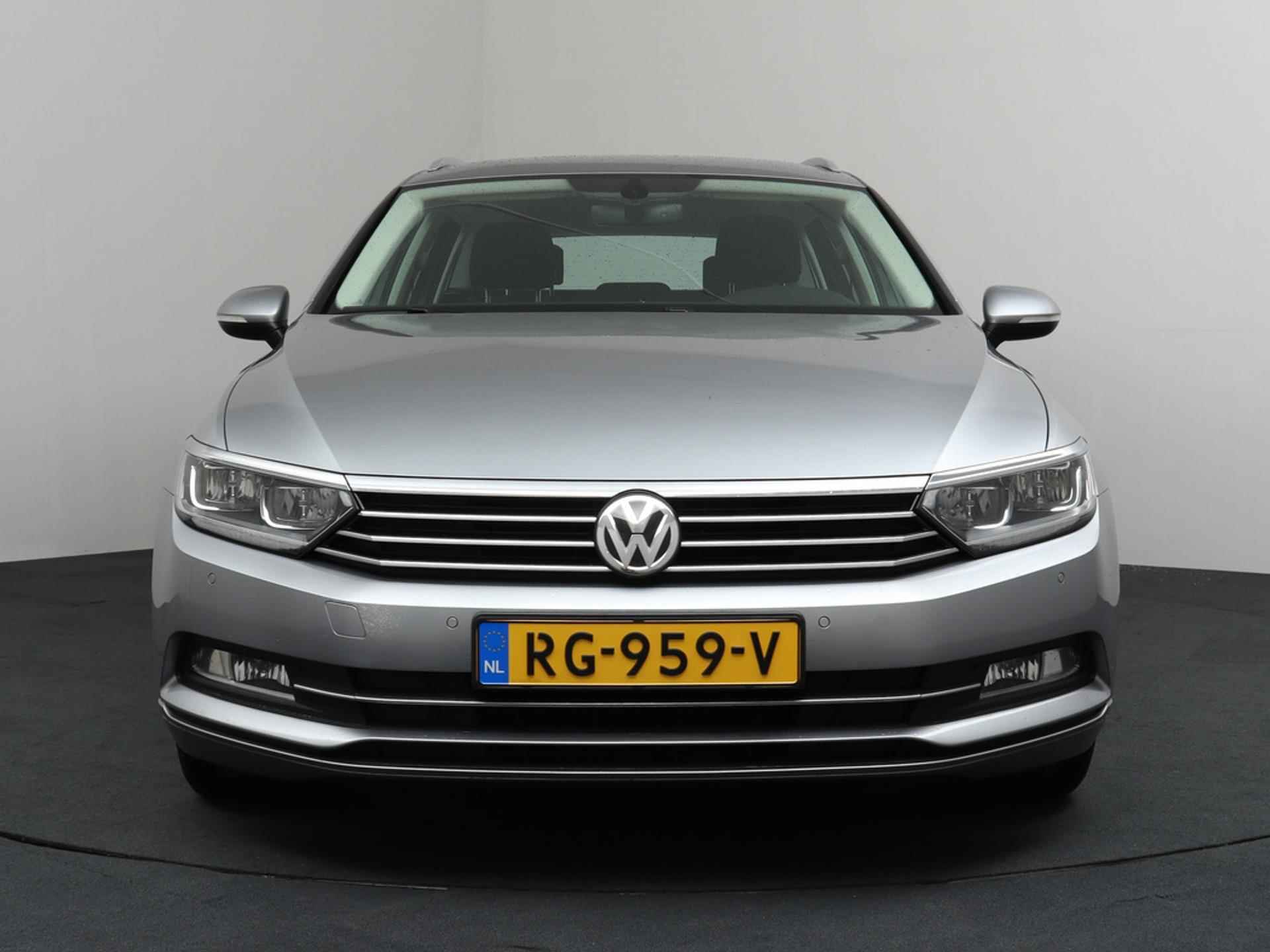 Volkswagen Passat Variant 1.6 TDI Comfortline Business Automaat ACC | Navigatie Dealeronderhouden - 19/33