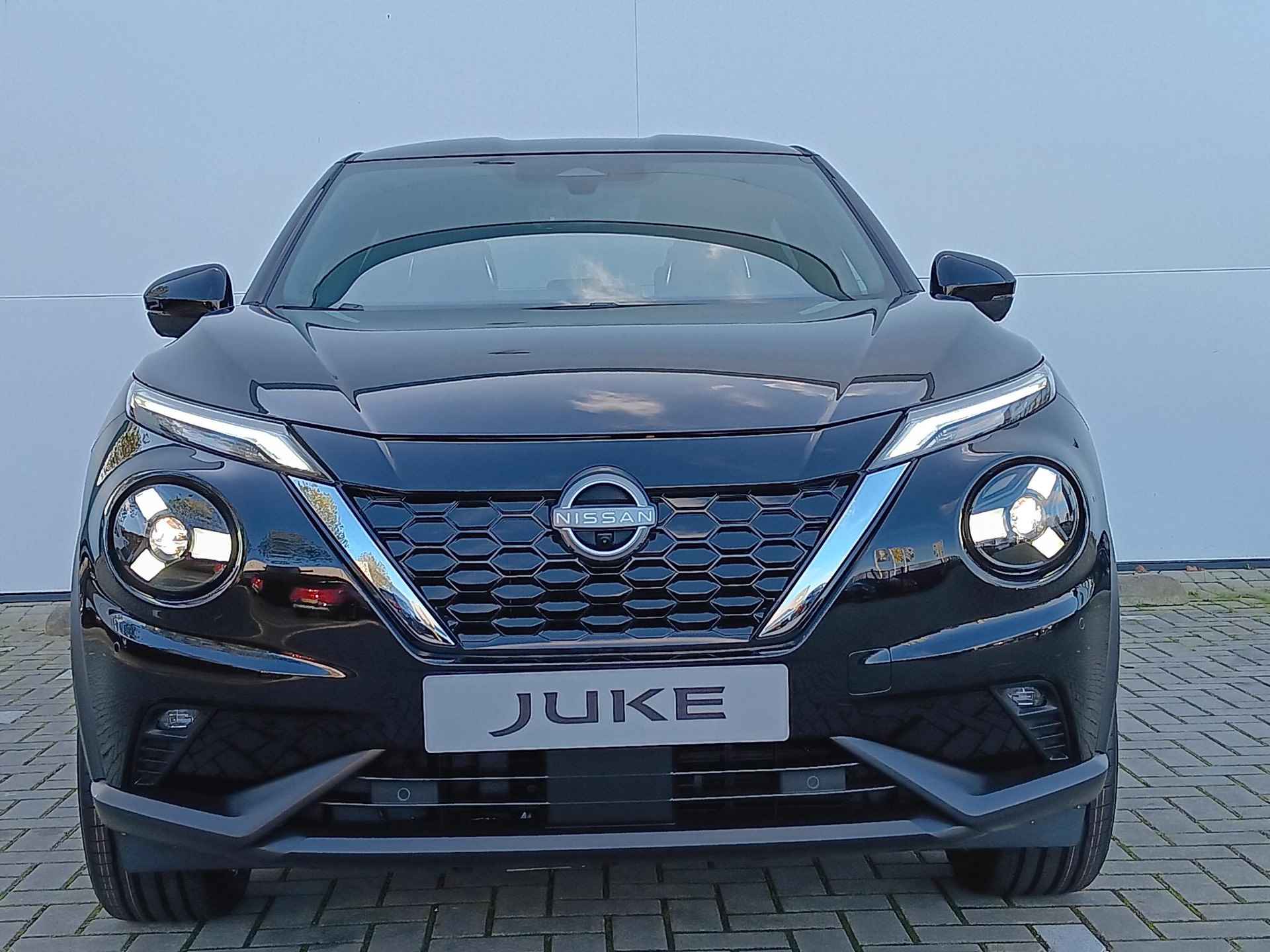 Nissan Juke 1.6 Hybrid Tekna Van € 39.500,00 nu Voor € 32.900,00 - 3/26