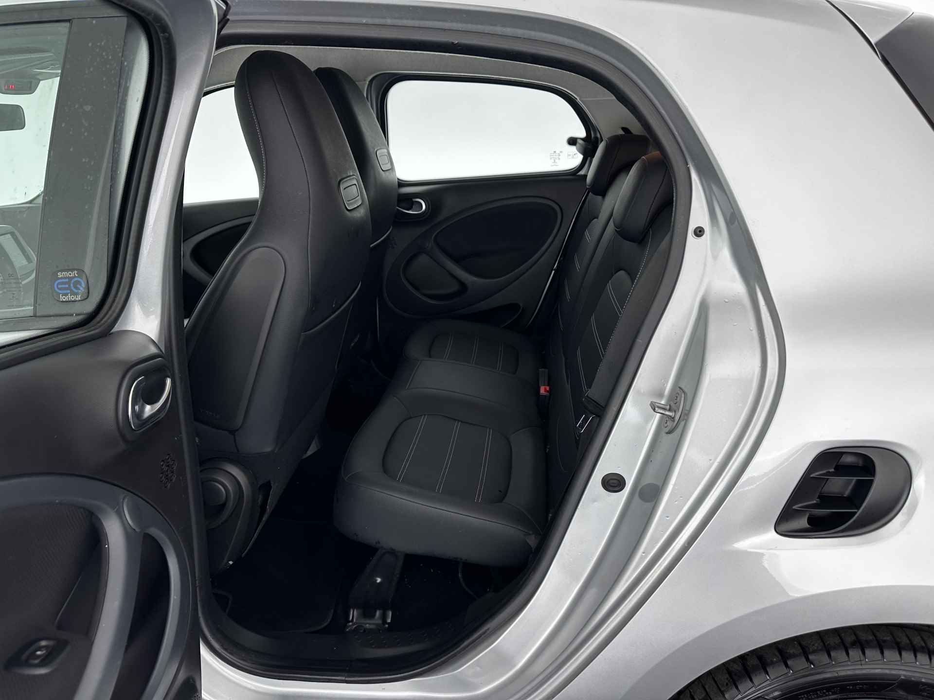 Smart Forfour EQ Business Solution (INCL-BTW) Aut. *NAVI-FULLMAP | VOLLEDER | ECC | CRUISE | COMFORT-SEATS | 15"ALU* - 9/31