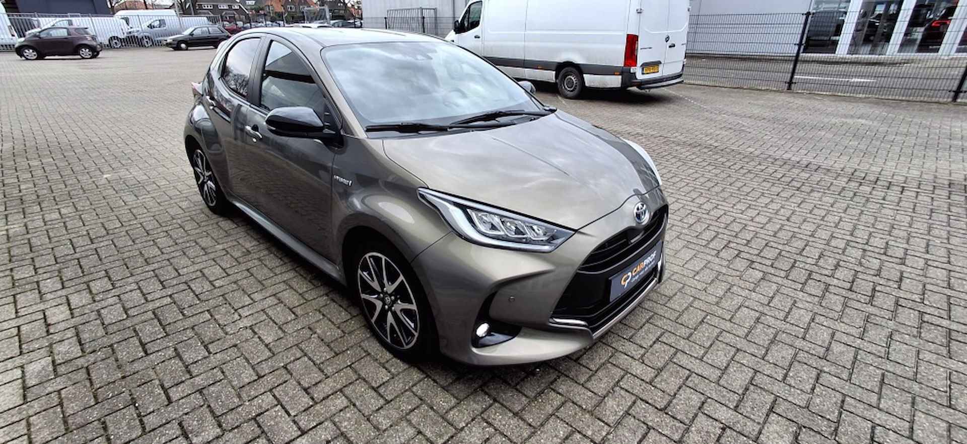 Toyota Yaris 1.5 Hybride Executive NLauto | dealeronderhouden | 1e eigenaar - 10/29