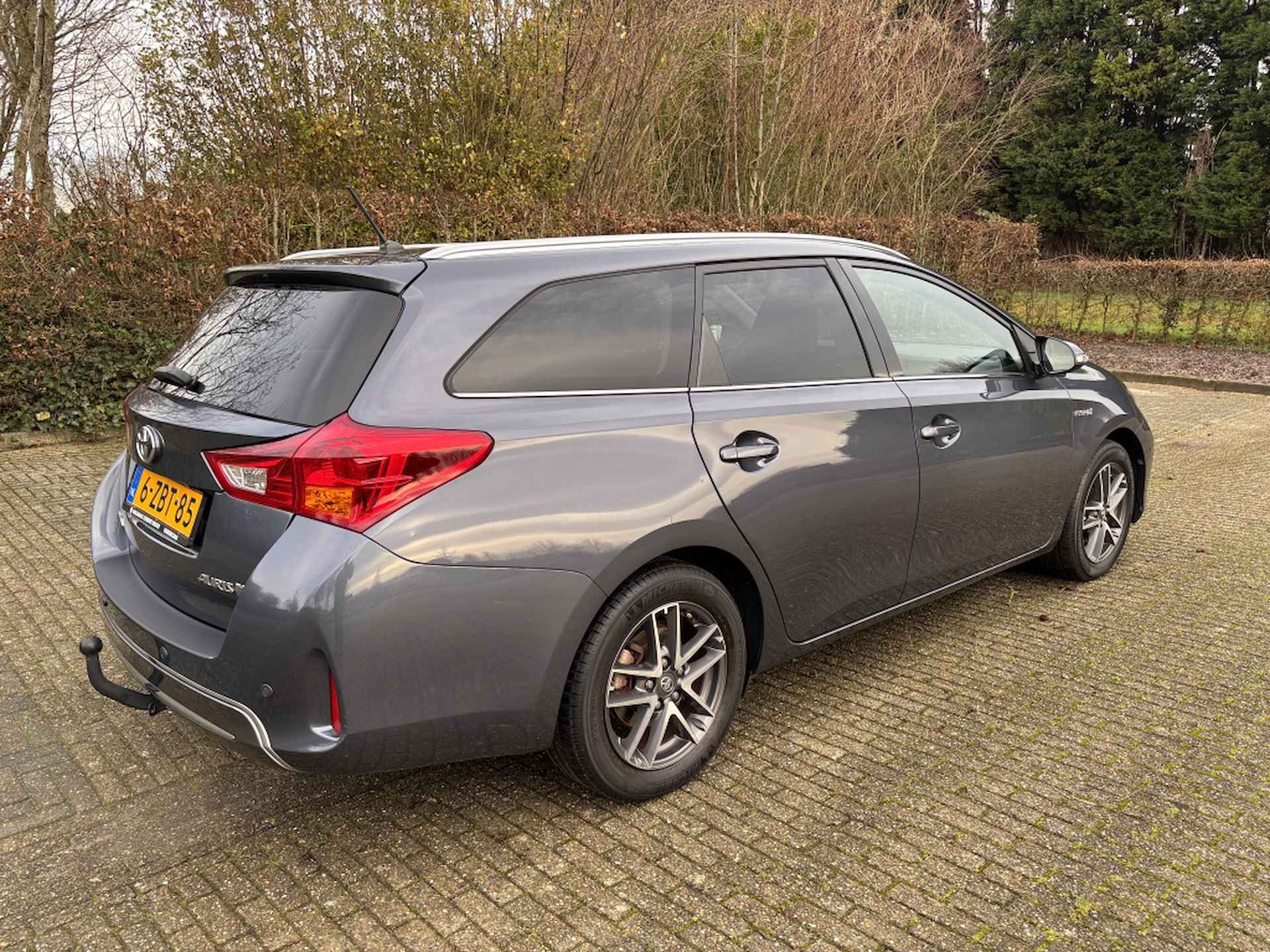 Toyota Auris Touring Sports 1.8 Hybrid Lease / Trekhaak/ Rijklaarprijs - 9/25