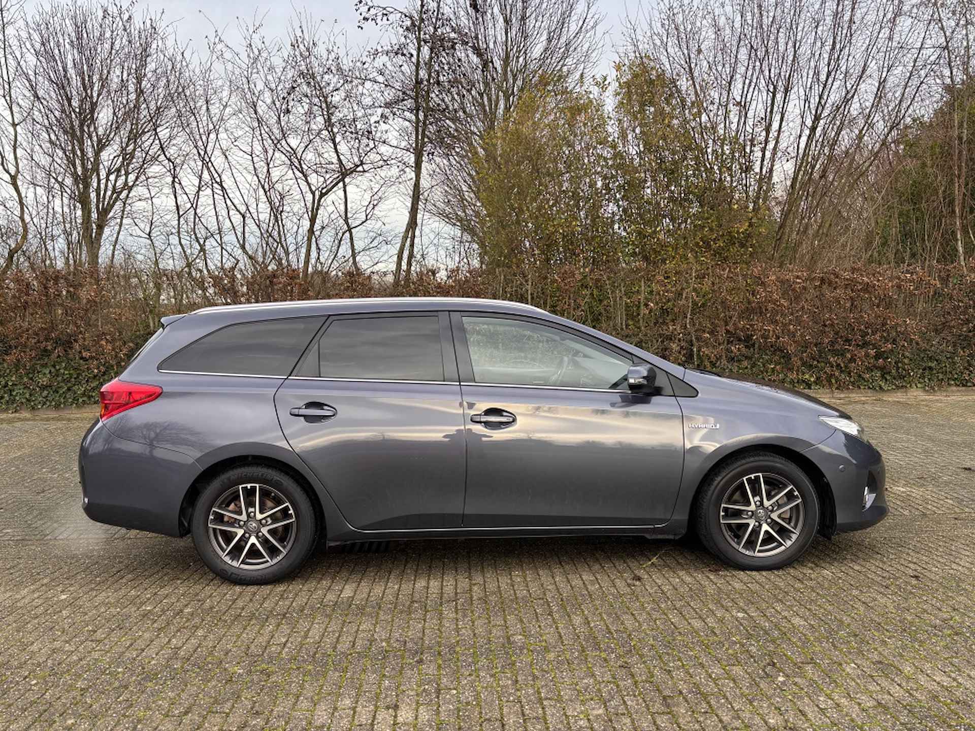 Toyota Auris Touring Sports 1.8 Hybrid Lease / Trekhaak/ Rijklaarprijs - 10/25