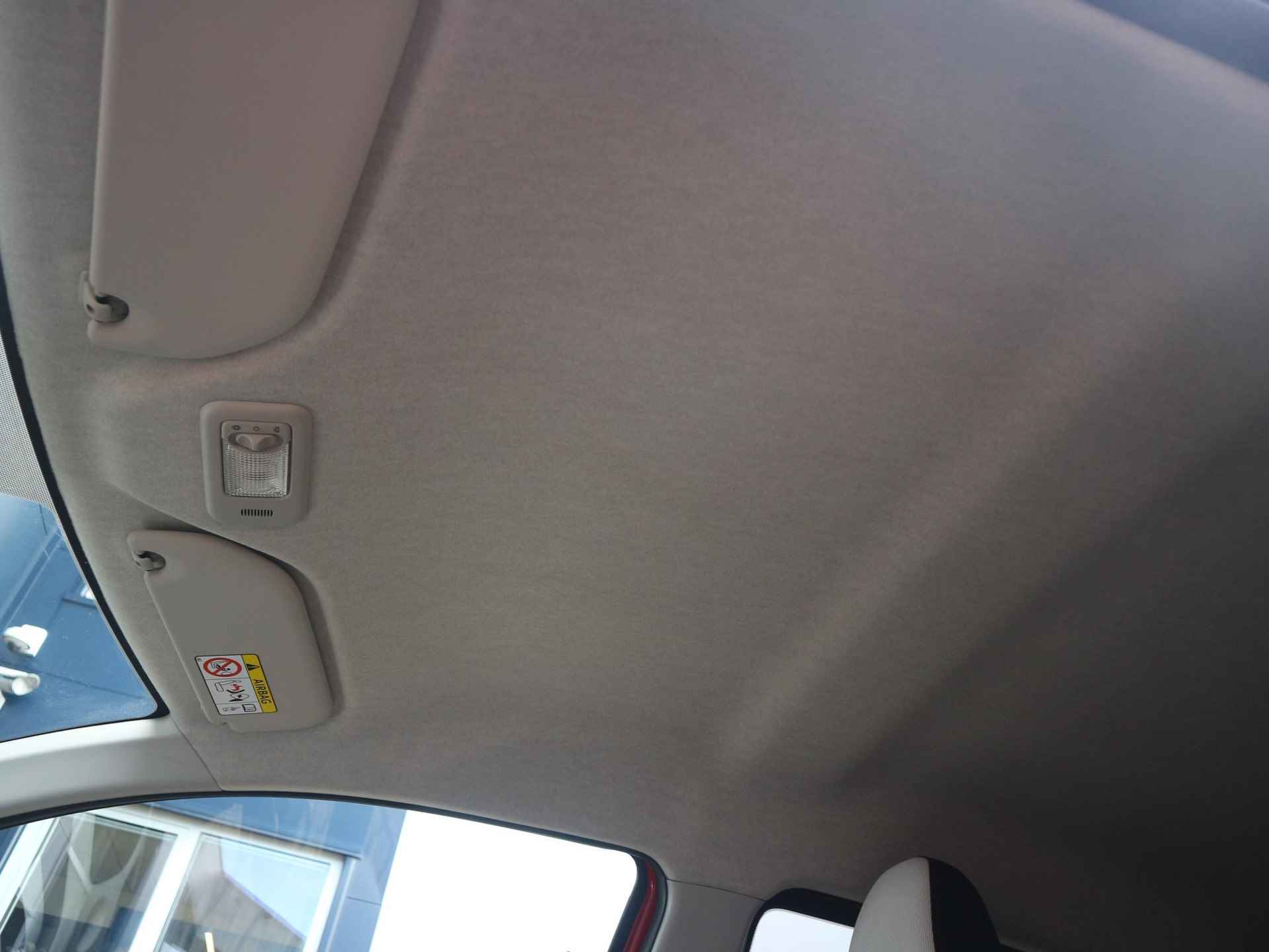 Citroen C1 1.0 72pk VTi Urban Ride Apple Carplay | Airco | Snelheidsbegrenzer | Elektrische ramen voor | Bluetooth Telefoonverbinding - 27/41