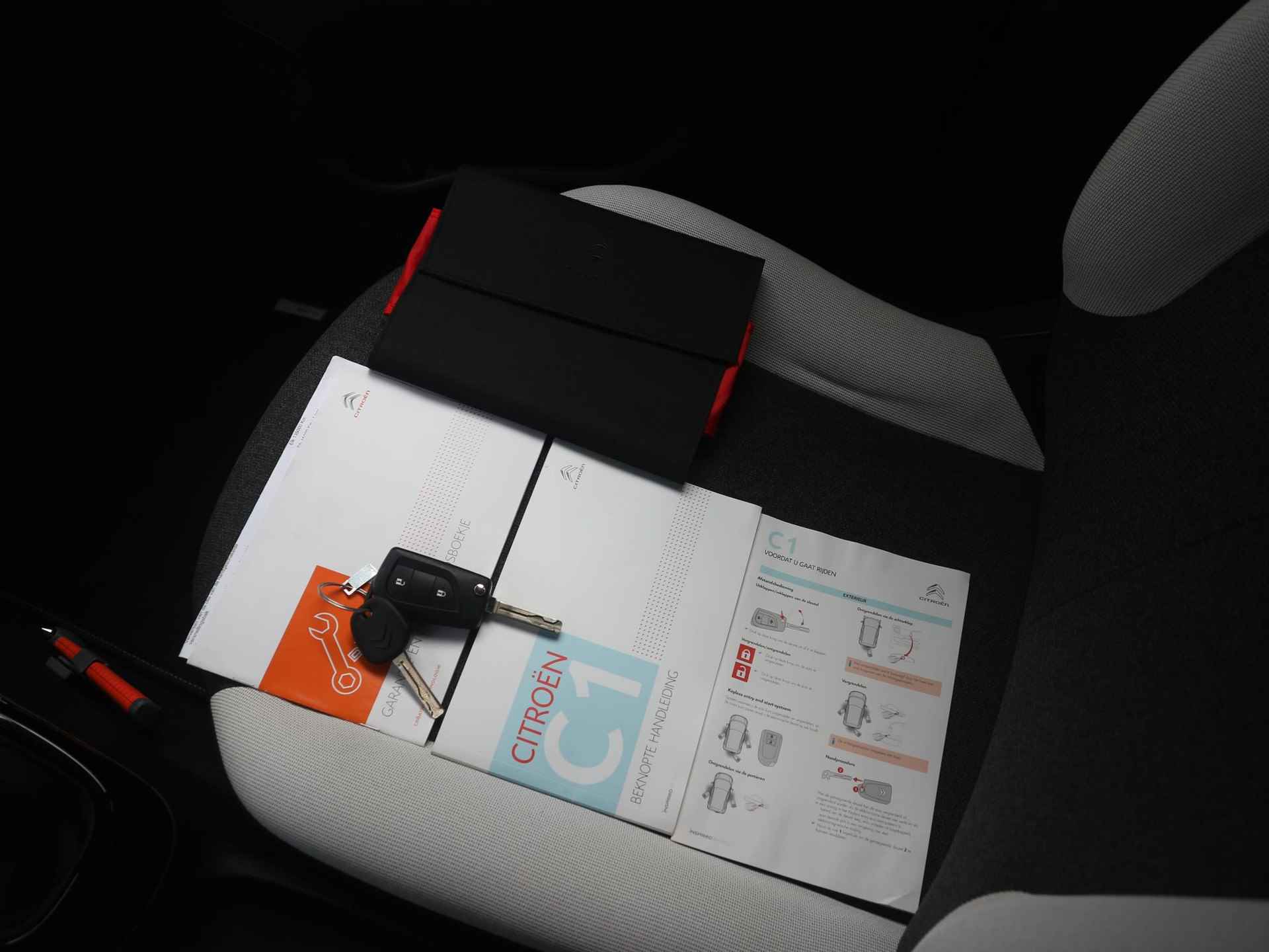 Citroen C1 1.0 72pk VTi Urban Ride Apple Carplay | Airco | Snelheidsbegrenzer | Elektrische ramen voor | Bluetooth Telefoonverbinding - 32/41