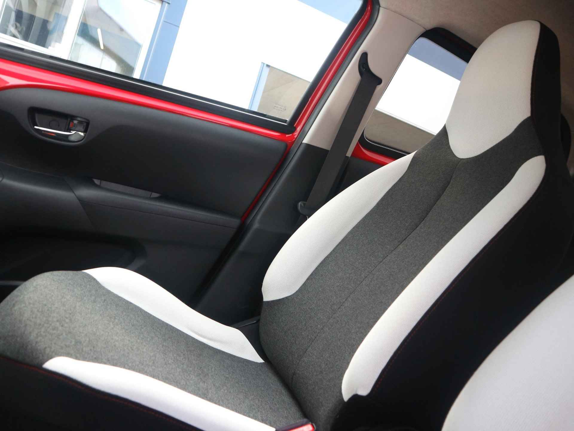 Citroen C1 1.0 72pk VTi Urban Ride Apple Carplay | Airco | Snelheidsbegrenzer | Elektrische ramen voor | Bluetooth Telefoonverbinding - 33/41