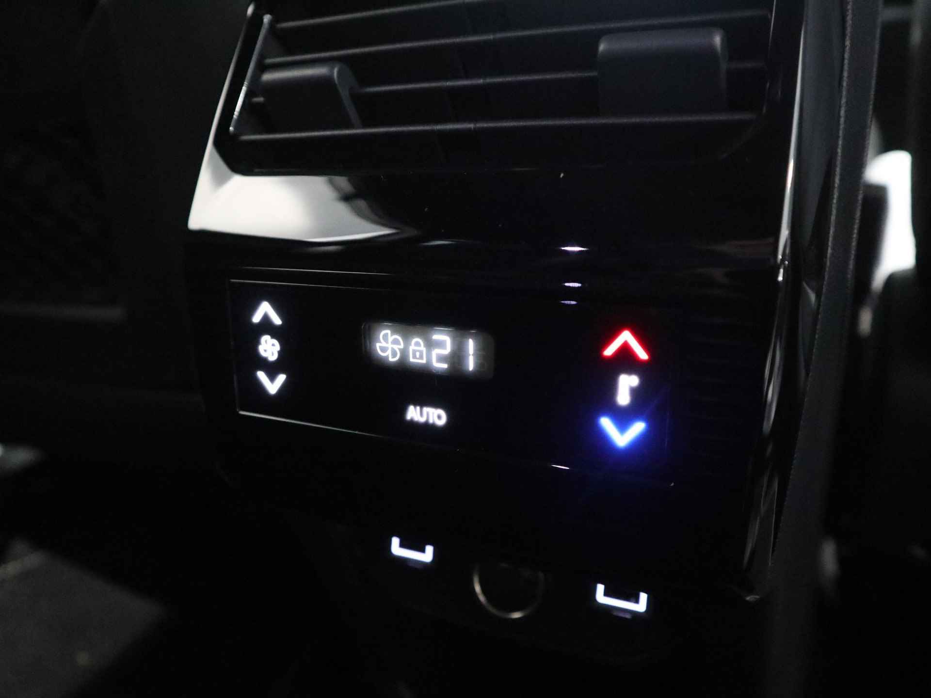 Peugeot e-5008 GT 73 kWh - CAMERA - FULL LED - KEYLESS - 13/65