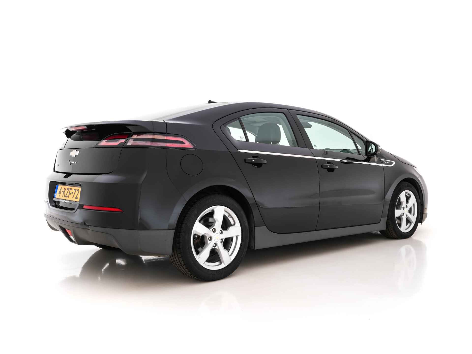 Chevrolet Volt 1.4 LT Aut. *KEYLESS | FULL-LEATHER | ECC | HEATED-SEATS | CRUISE | DIGI-COCKPIT | COMFORT-SEATS | 17"ALU* - 6/28