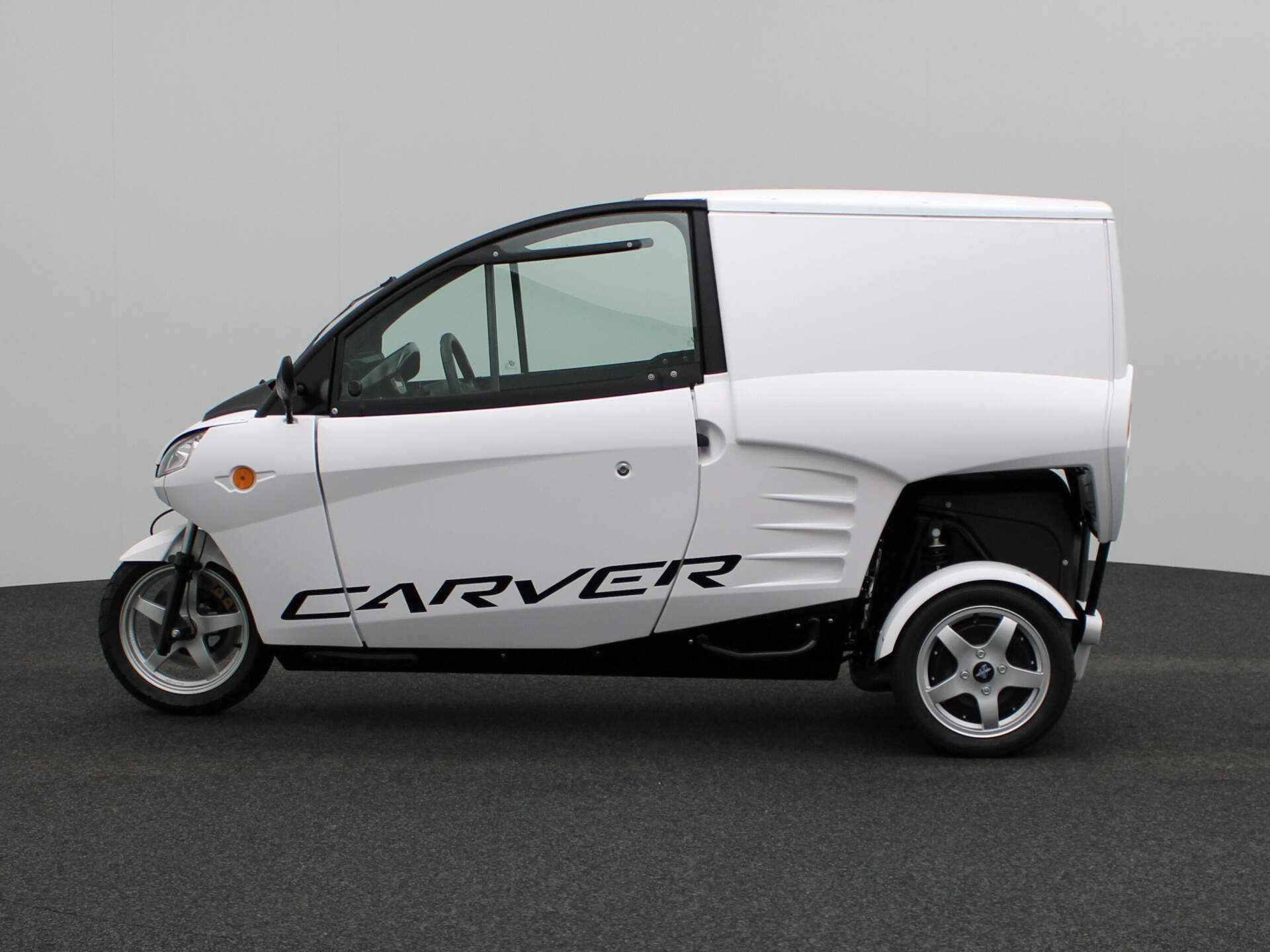 Carver Brommobiel Cargo R+ 7.1 kWh | Bluetooth audio systeem | Dynamic Driving Modes | Schuiframen | Lichtmetalen velgen | Verwarmbare voorruit | 500 Liter Laadruimte | - 5/22