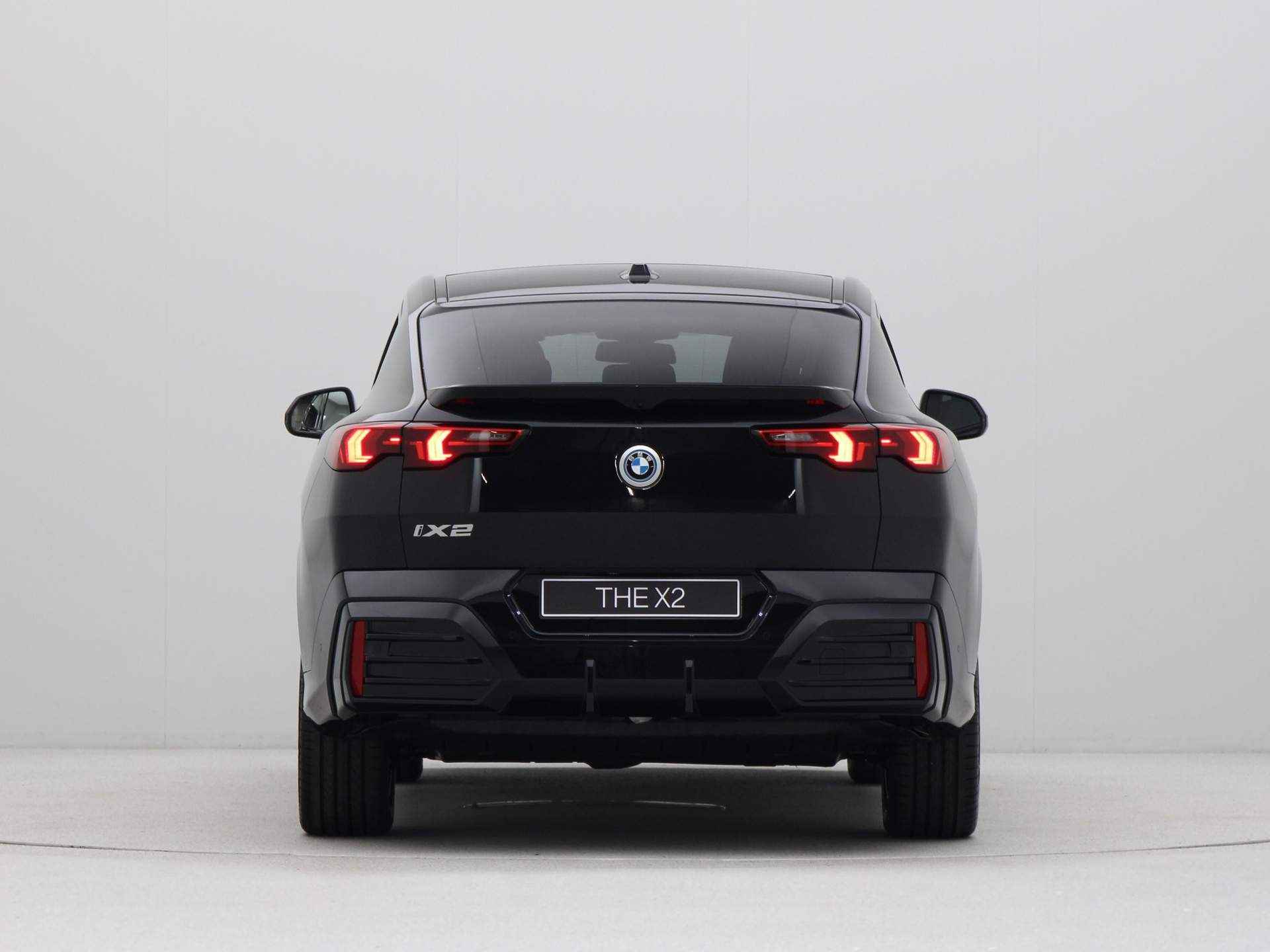 BMW iX2 xDrive30 67kWh - 10/23