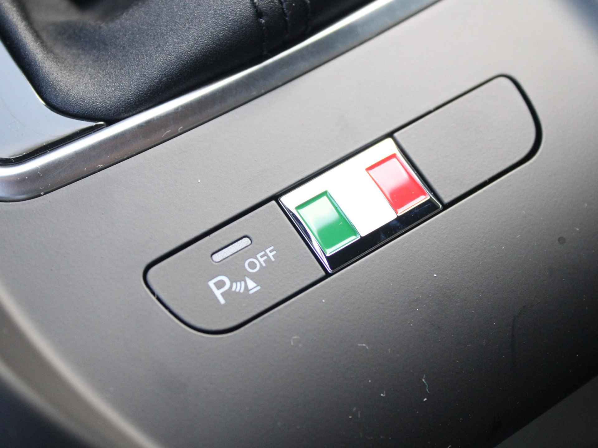 Alfa Romeo Tonale 1.5T 160pk Hybrid Veloce | Uit voorraad leverbaar | 20" | Pack Winter | Technology Pack - 28/37